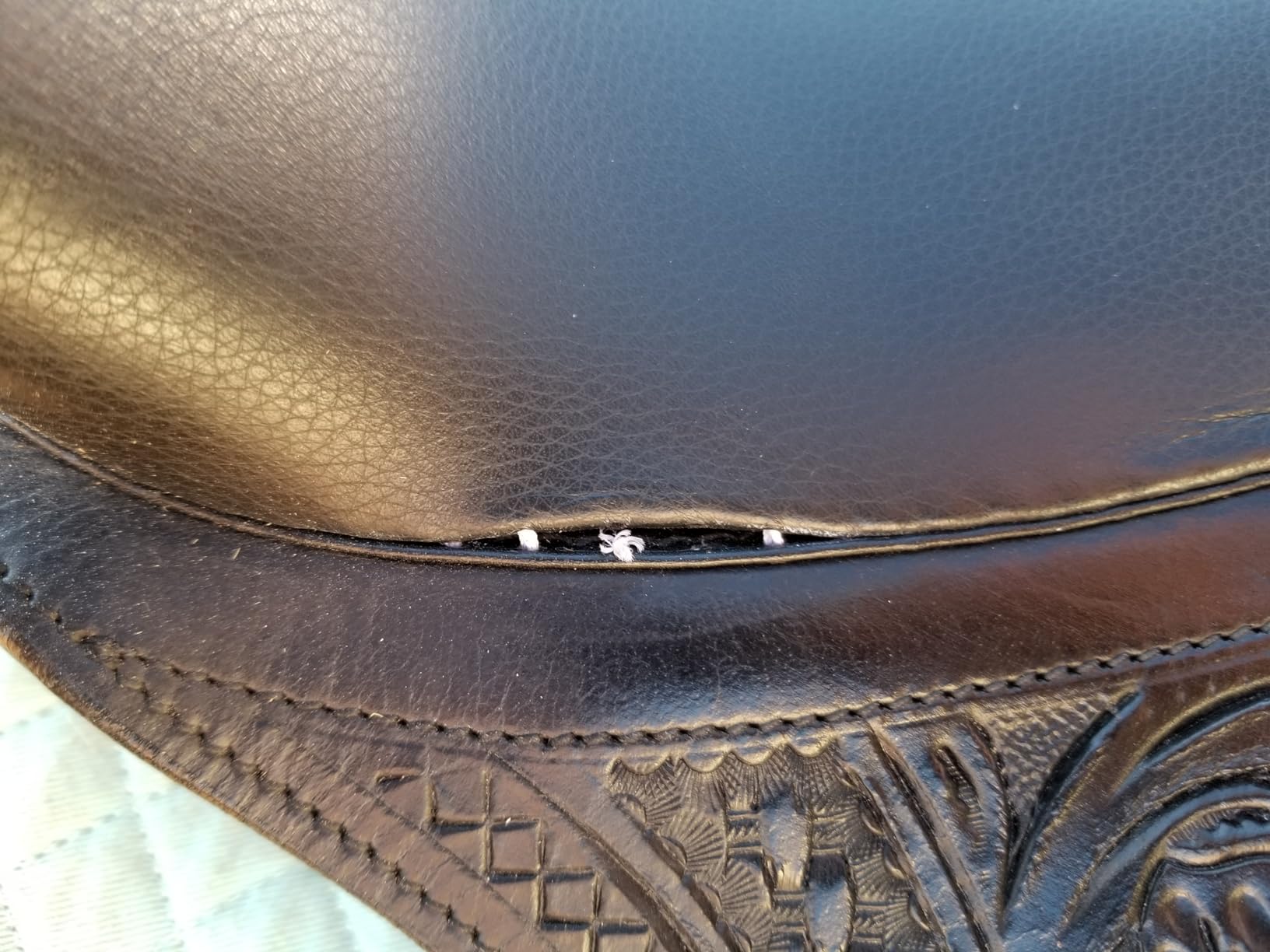 ASH us Western Leather Treeless Saddle Handcrafted with Floral Tooling New Cut Pannel Shape Designer Leather Dressage Saddle Durable Horse Riding Saddle for Trail, Show and Training customer photo 2