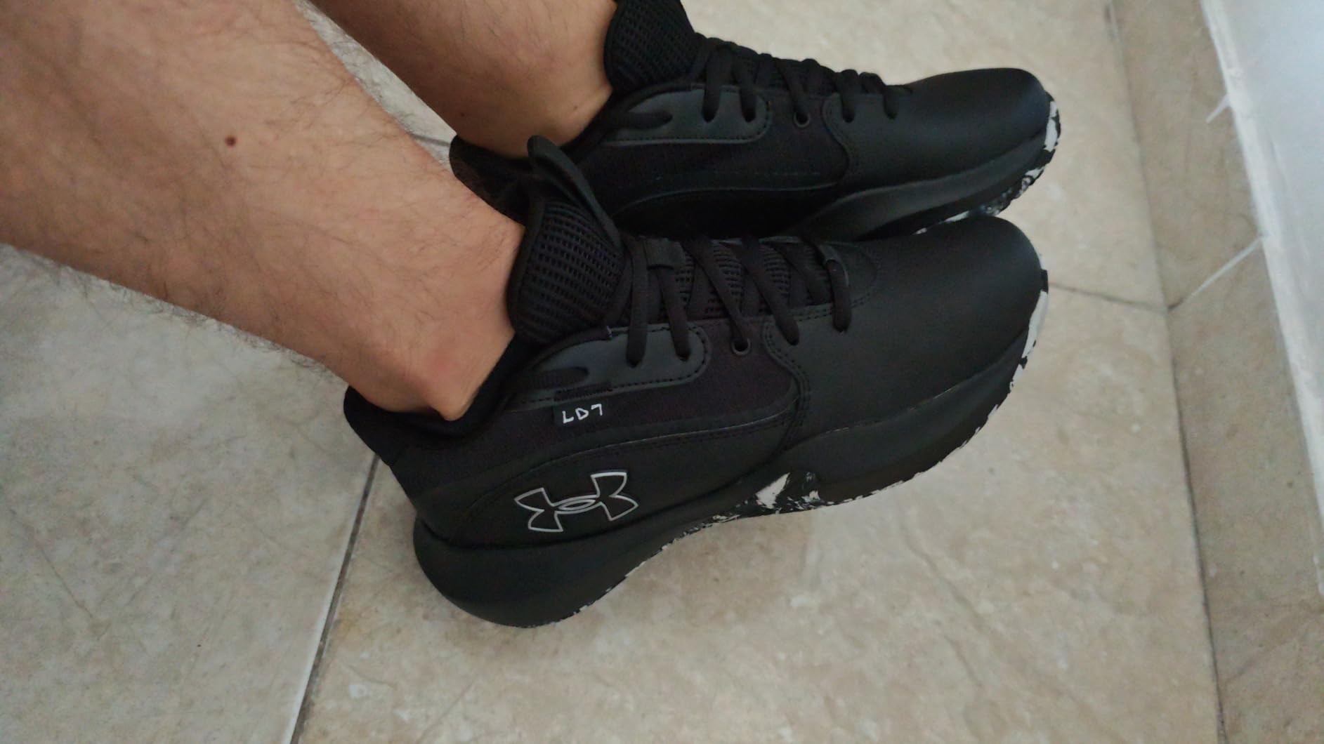 Under Armour Unisex-Adult Lockdown 7 Basketball Shoe customer photo 2