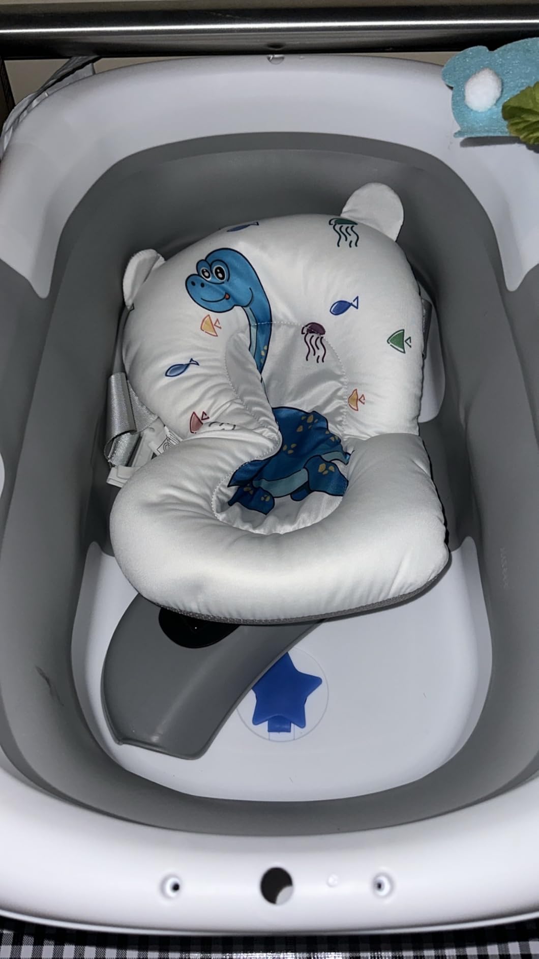 AVIDOR Baby Bathtub,Collapsible Bathtub for Newborn to Toddler,Durable Essential Infant Bath Tub,Portable Travel Baby Tub with Soft Cushion,No-Slip Hanging and Detachable(Grey) customer photo 2