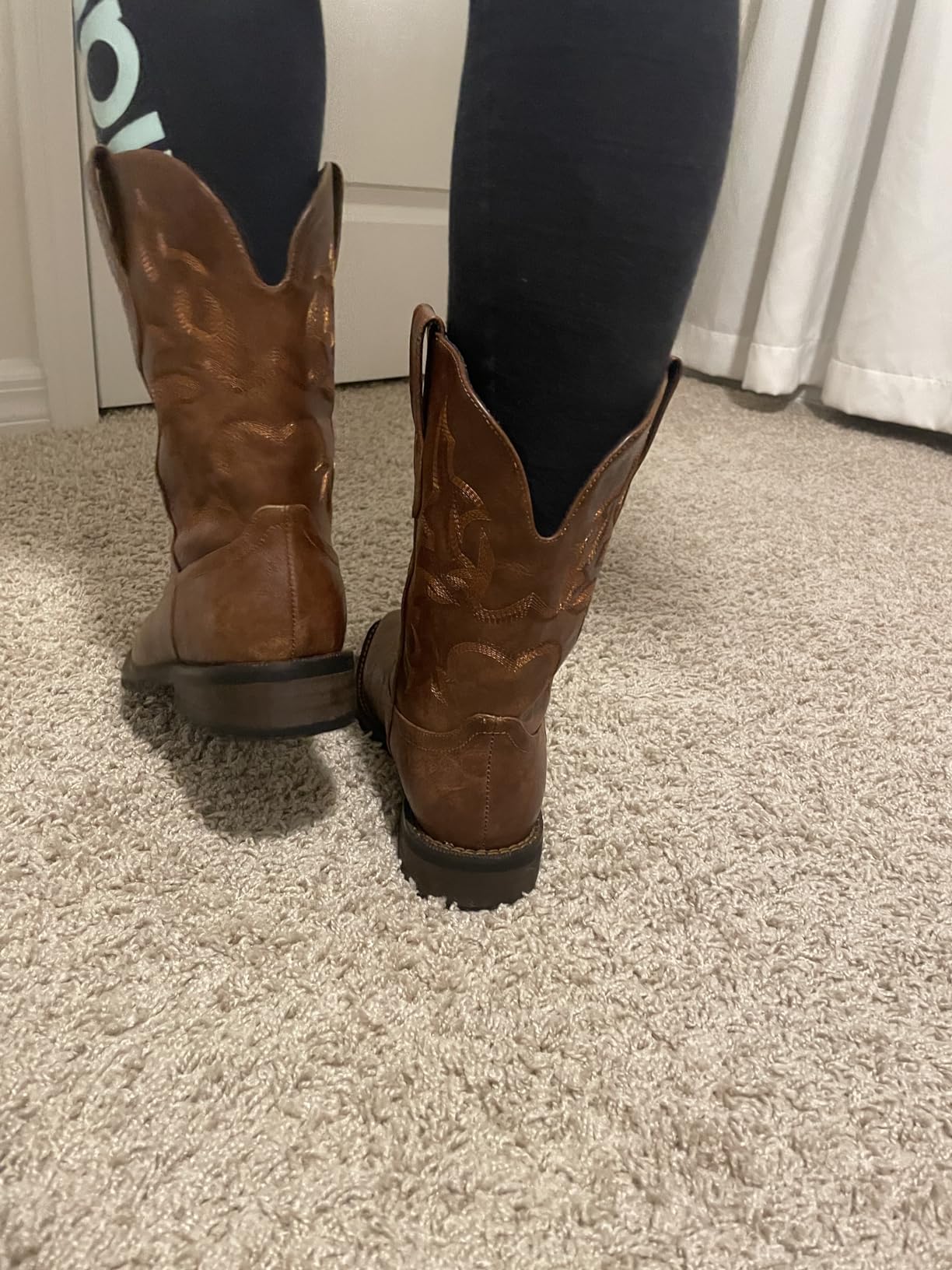 Suokdil Cowboy Boots for Men - Men's Western Boots with Embroidery, Slip Resistant Square Toe Chunky Heel, Durable and Fashionable Retro Classic Footwear for Spring and Fall customer photo 1