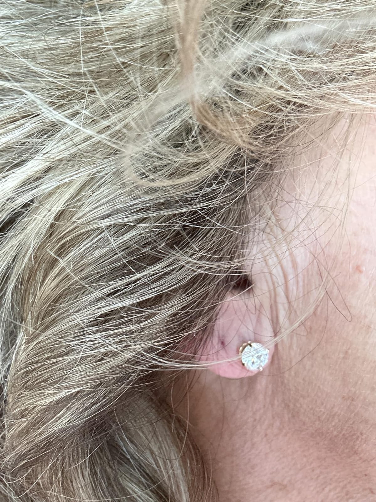 The Diamond Channel CERTIFIED 1 to 6 Carat LAB GROWN Solitaire Diamond Stud Earrings Round Cut 4 Prong Screw Back (F-G Color, VS1-VS2 Eye Clean Clarity) customer photo 2