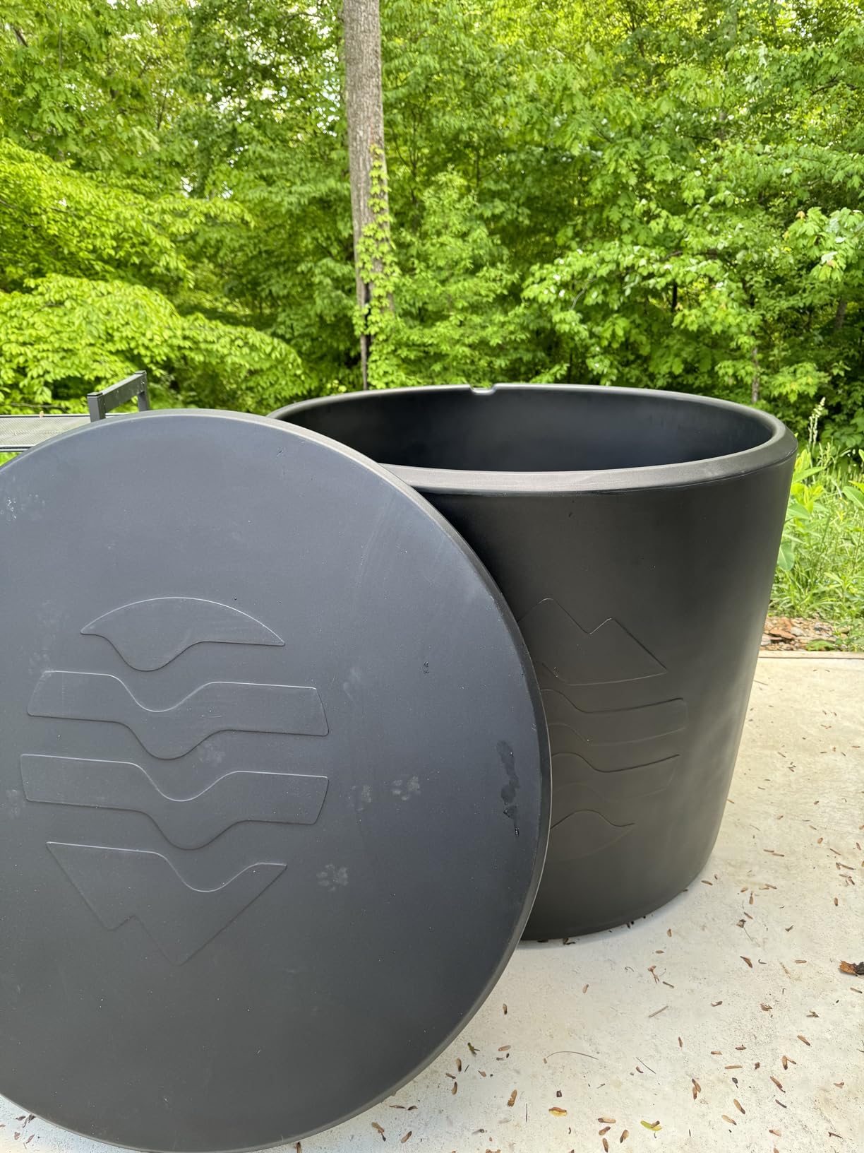 Ice Barrel 300 Insulated Cold Plunge Tub Built-in Chiller Ports (Black) customer photo 1