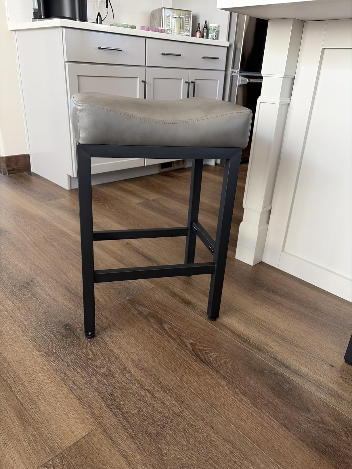 Raynesys 24 Inche Bonded Leather Counter Height Bar Stools Set of 2 Square customer photo 1