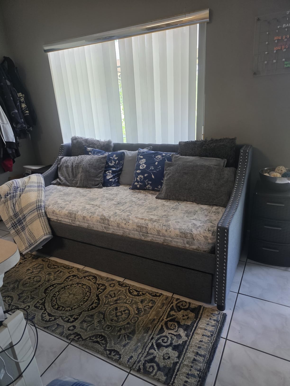GIANTEX Upholstered Twin Daybed with Trundle, Modern Trundle Bed with Button Tufted Backrest and Wooden Slat Support, Twin Size Day Bed for Living Room Guest Room, No Box Spring Needed, Grey customer photo 1