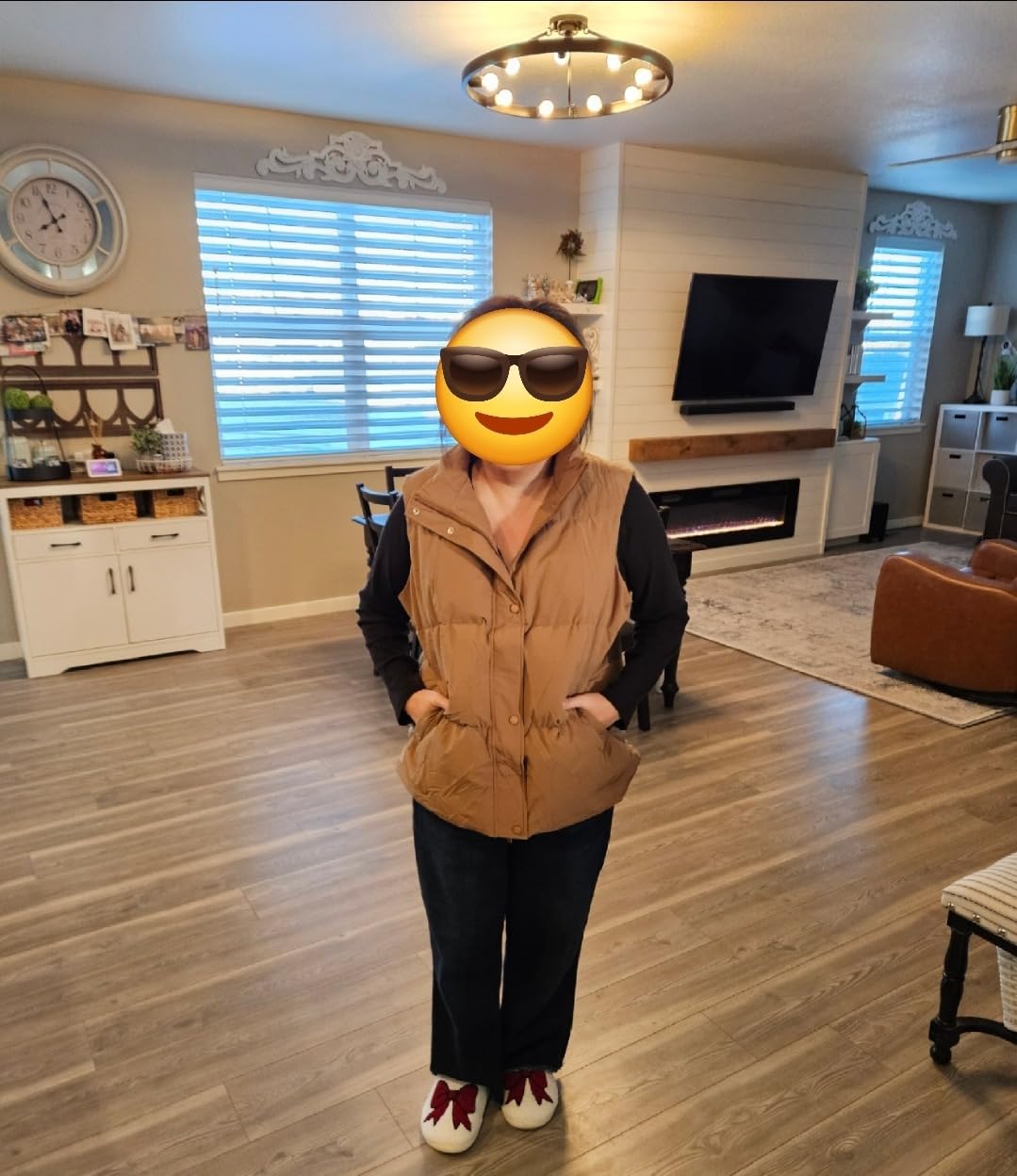 MAGCOMSEN Women's Puffer Down Vest Sleeveless Oversized Fall Winter Jacket customer photo 1