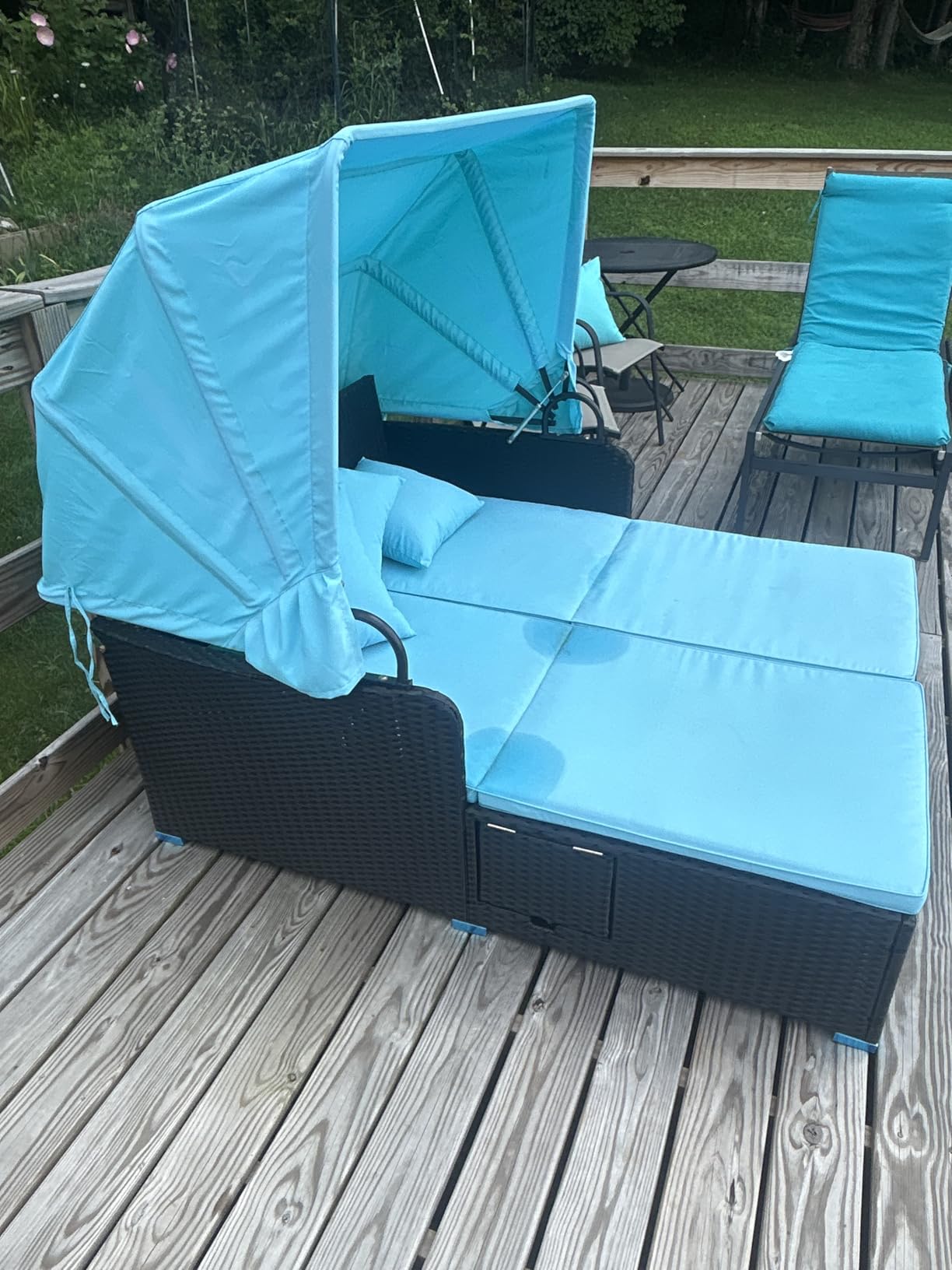 ORALNER Outdoor Daybed, 2-Person Wicker Patio Sofa with Retractable Canopy, Cushions & Pillows, 2 Side Trays, PE Rattan Sunbed Double Lounger for Deck Poolside Garden Balcony (Navy) customer photo 1