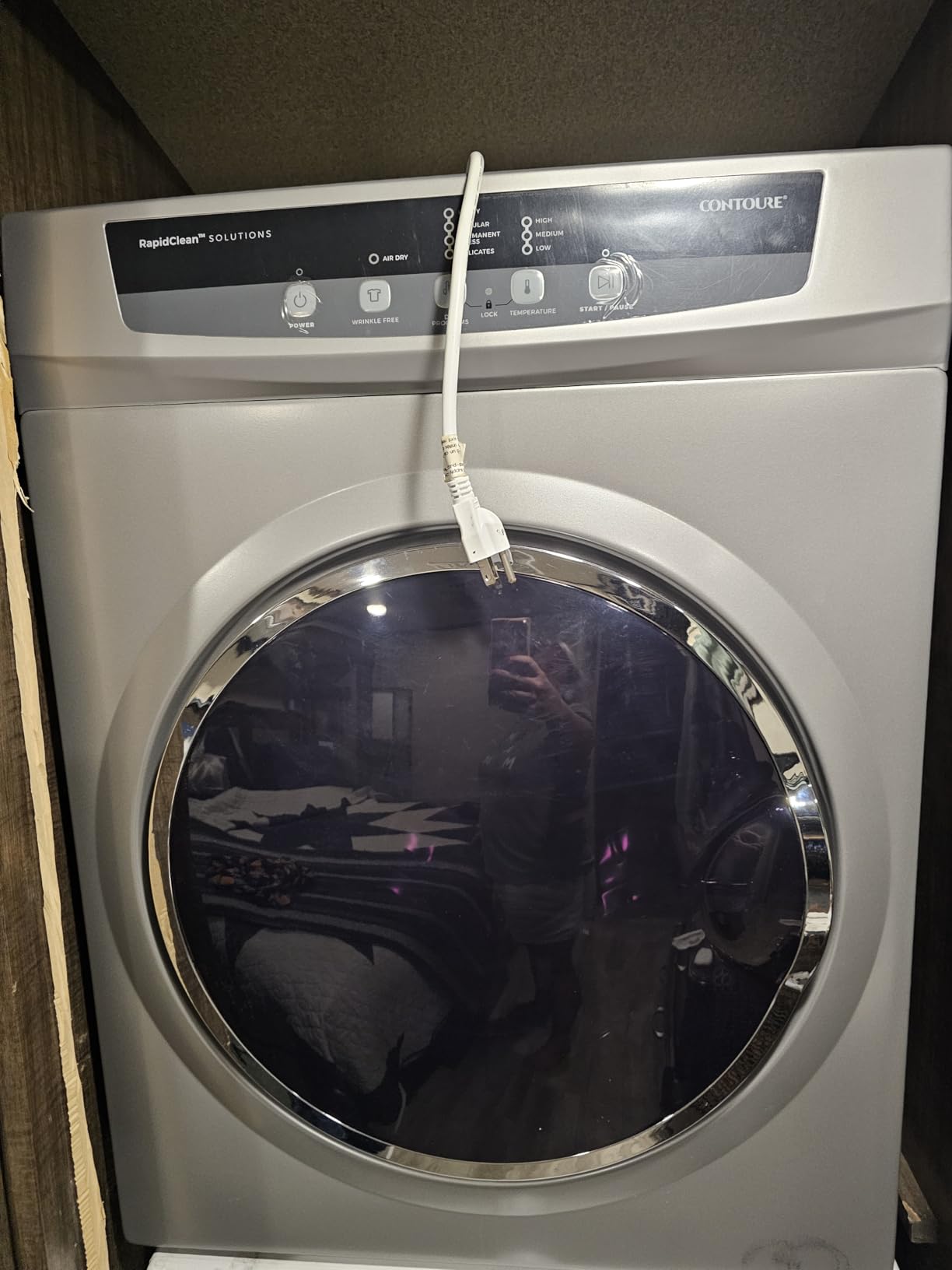 CONTOURE 24 in Stackable Electric Dryer, 13.2 lb Capacity, 120V, White customer photo 1