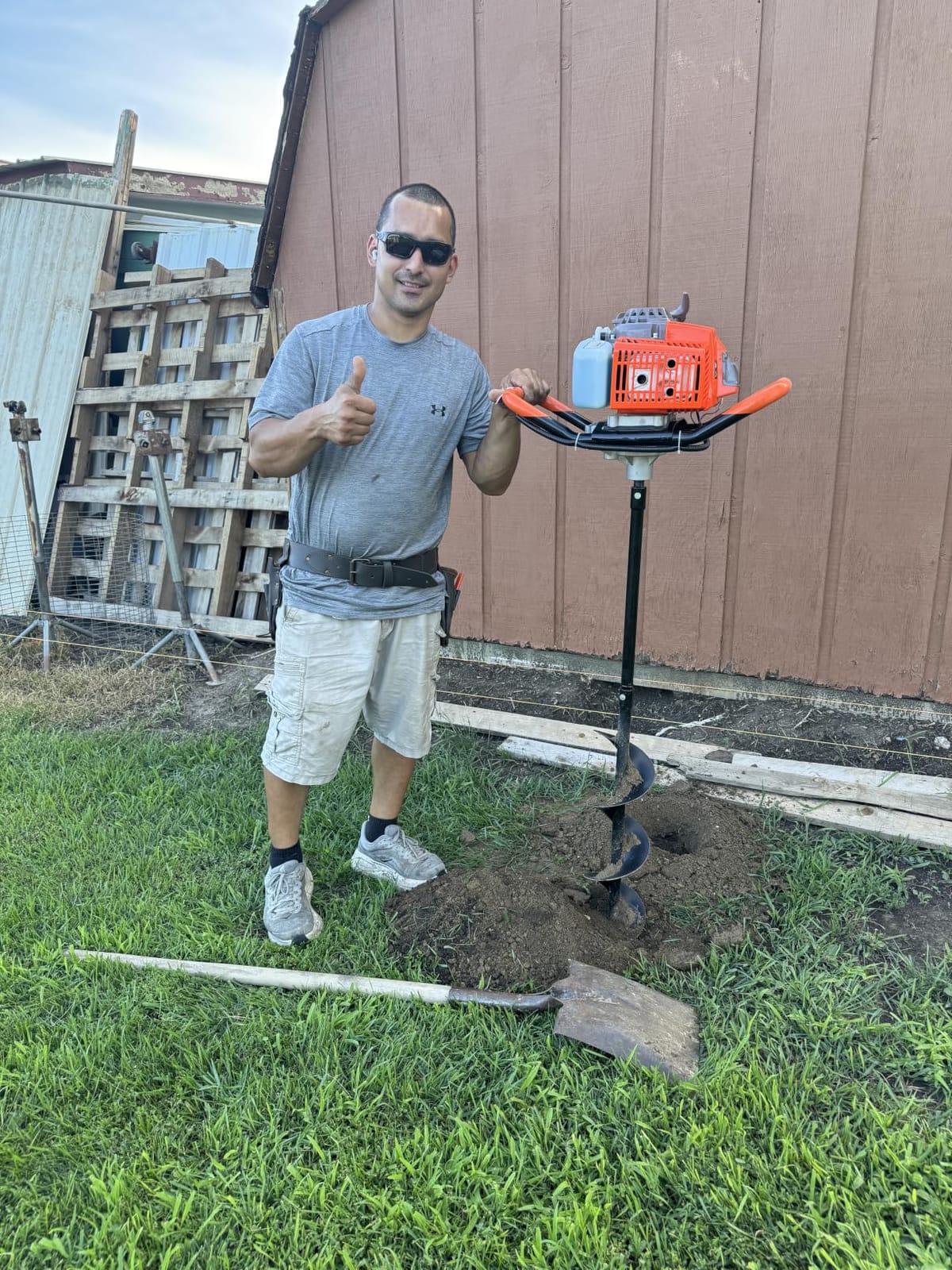 72CC Gas Powered Post Hole Digger with 6 Drill Bits (6