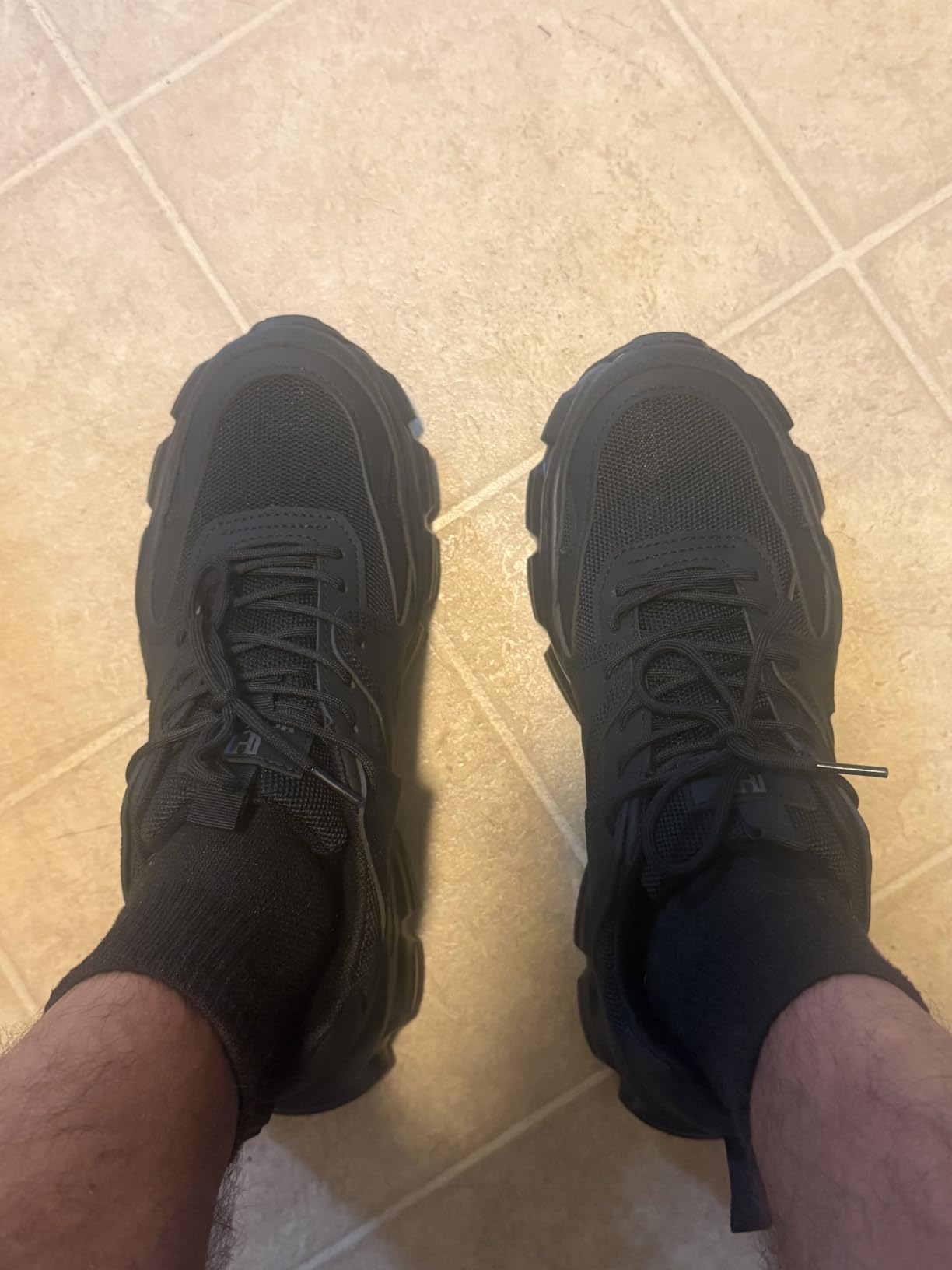 Hogent Steel Toe Shoes for Men Women, Wide & Non-Slip Work Shoes customer photo 1