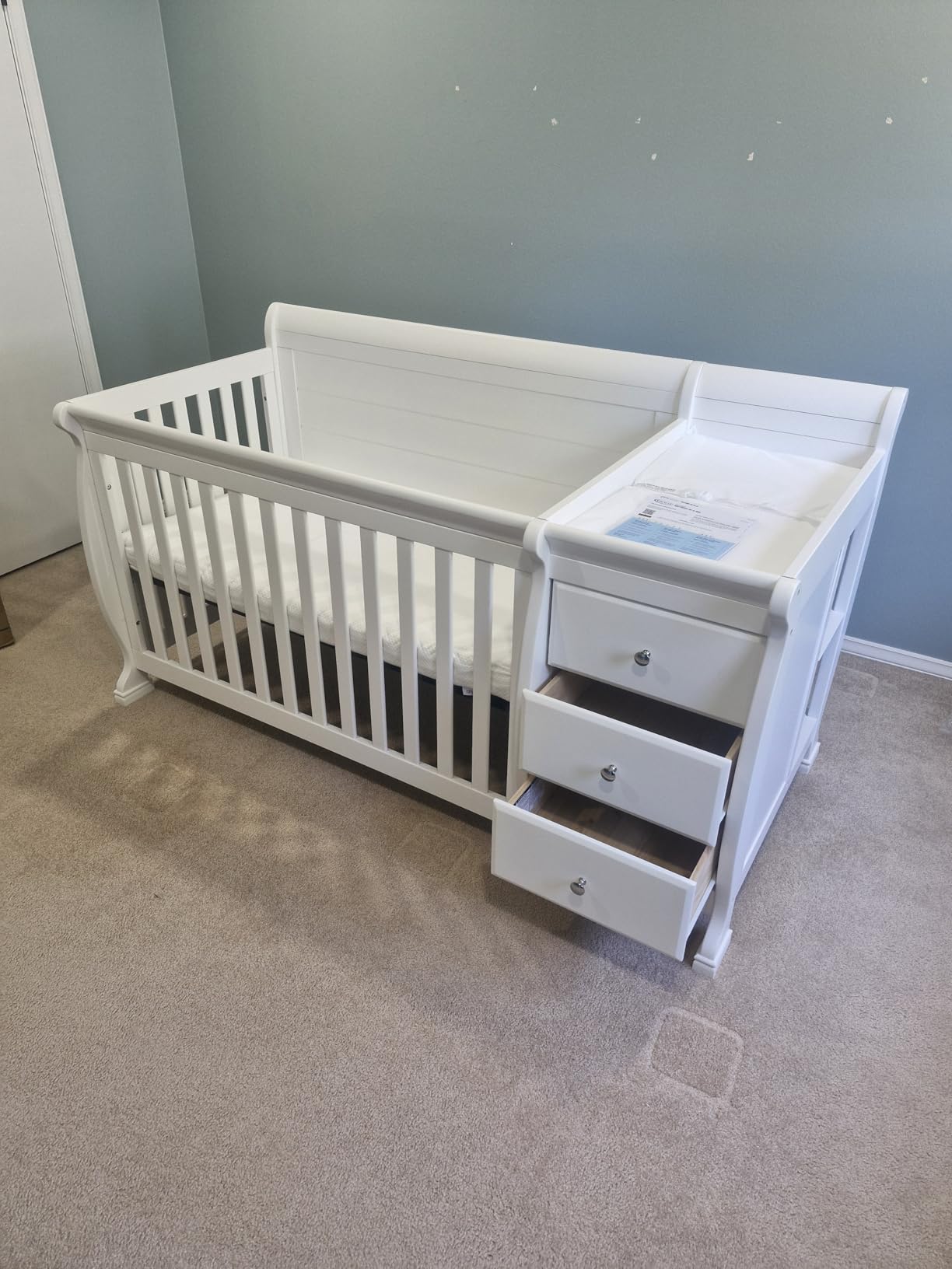 Davinci Kalani 4-in-1 Convertible Crib and Changer Combo in Chestnut customer photo 2