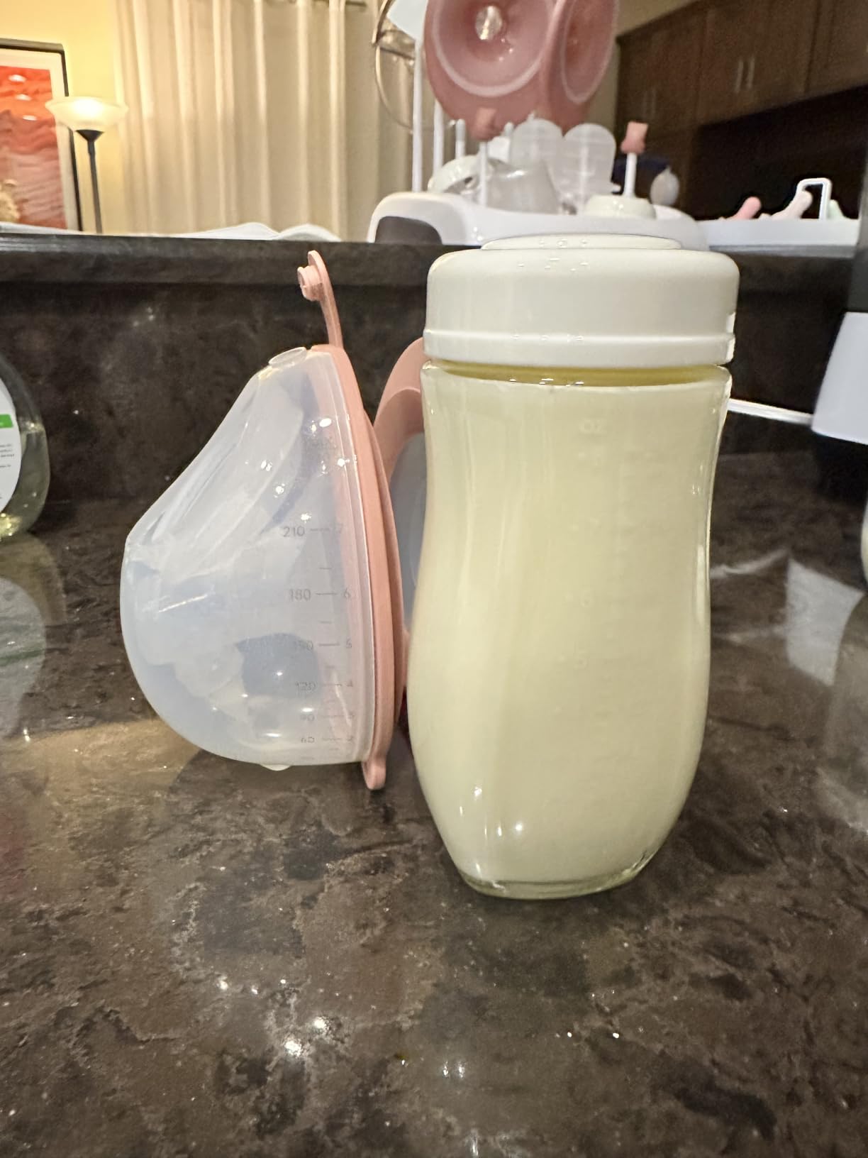 Momcozy V1 Pro Wearable Breast Pump, Hospital-Grade Pocket Primary Pump customer photo 1