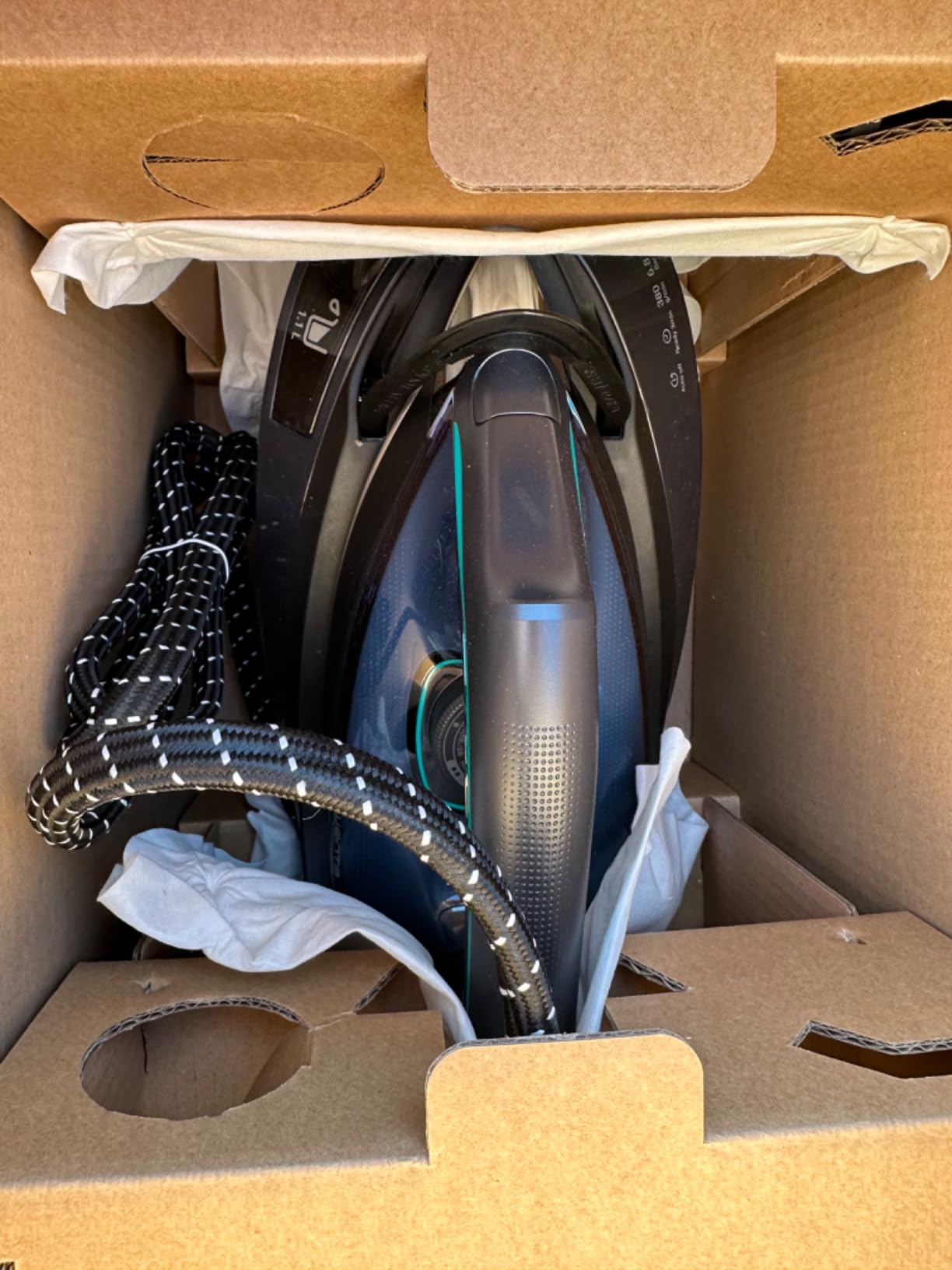 Rowenta Steam Station Iron for Clothes 1.1L Tank Compact, DG7626 customer photo 2