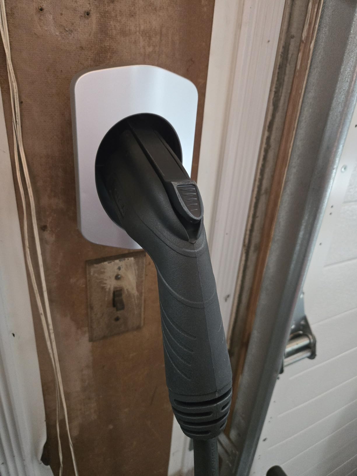 Autel 40A Level 2 EV Charger, 240V NEMA 14-50 J1772, WiFi, 25ft Cable customer photo 2