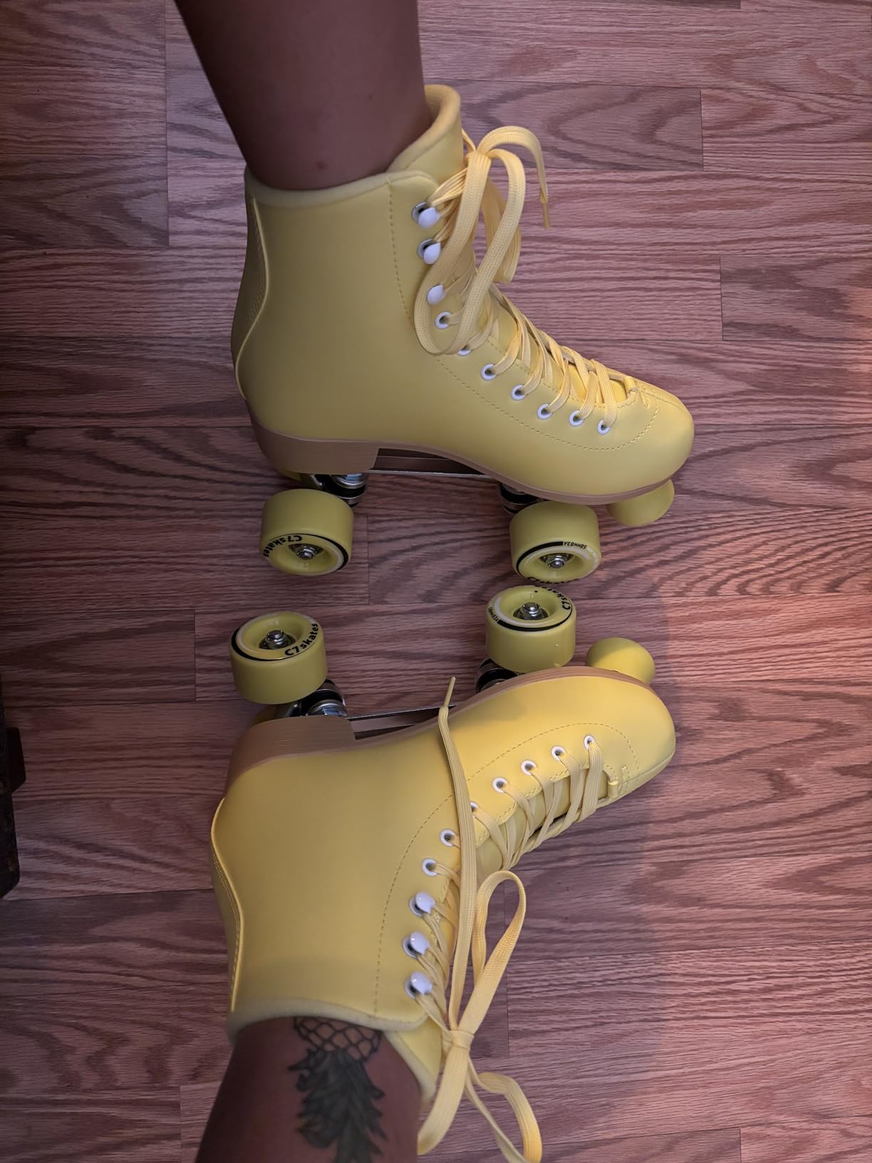 C SEVEN High-Top Quad Roller Skates for Girls and Women, 4-Wheel Skates customer photo 1