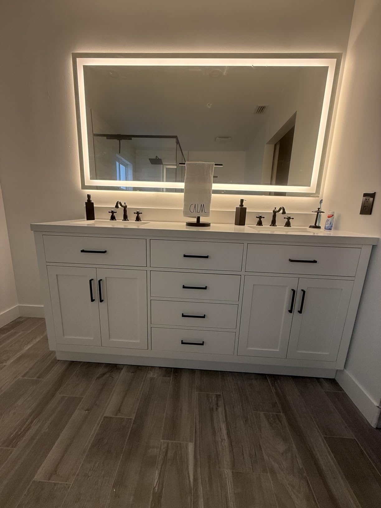 ARIEL Hepburn 60-inch Bathroom Vanity with Sink,Solid Wood, 1.5-inch Pure White Quartz Countertop, Single Rectangular Porcelain Sink, 2 Soft Closing Doors, 9 Dovetail Drawers, White Oak customer photo 2