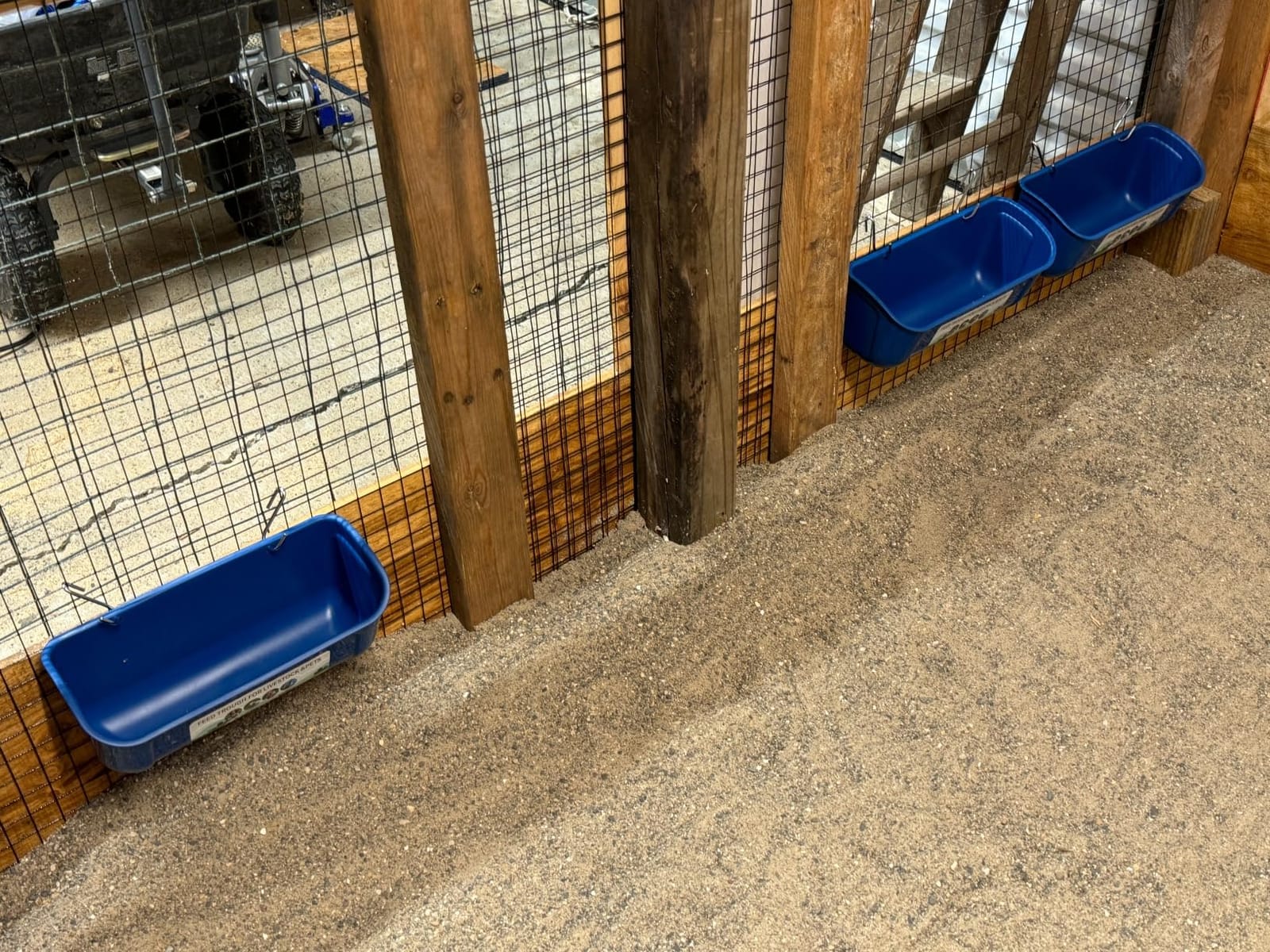 Chicken Feeder Waterer, 3 Pack Duck Feeder Supplies, Hanging Fence Feed Trough with Clips for Goat, Sheeple, Piglet, Gooses, Turkeys, Dog Livestock Poultry, Blue customer photo 1