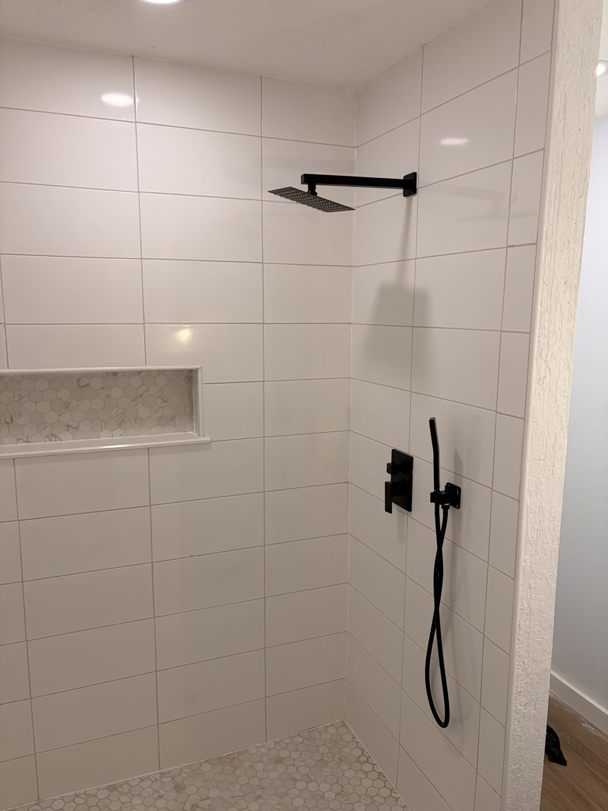 Aolemi Shower Faucet Set with Handheld Matte Black 8 Inch Head customer photo 2