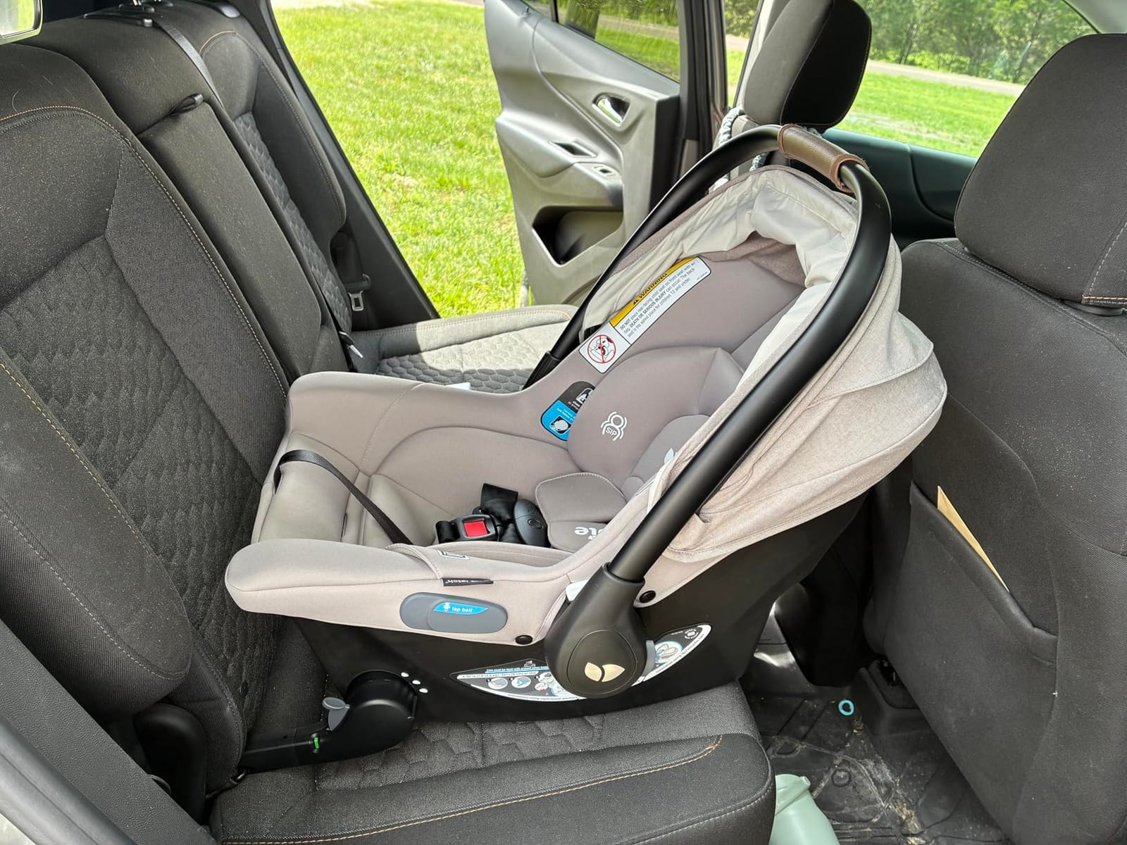 Joie Mint Latch Baseless Infant Car Seat with Rigid Latch customer photo 2