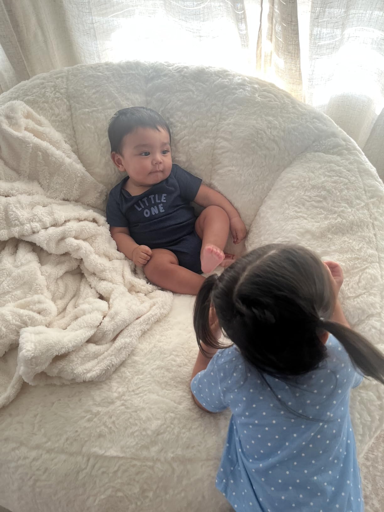 MAXYOYO Giant Bean Bag Chair for Adults, Oversized Shell Shape Bean Bag customer photo 1