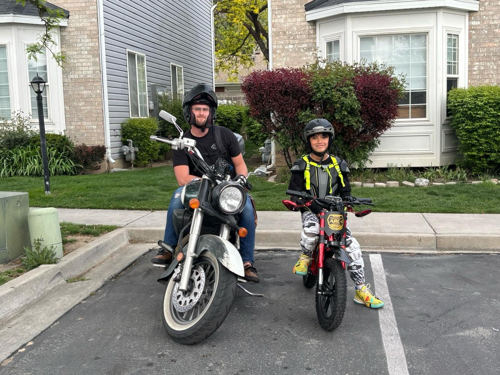 Tuttio ARC-I 36V Electric Dirt Bike for Kids 5-8, 750W Electric Motorcycle for Kids, 20MPH, Up to 25 Miles, 5-Speed Modes Mini Dirt Bike, 16