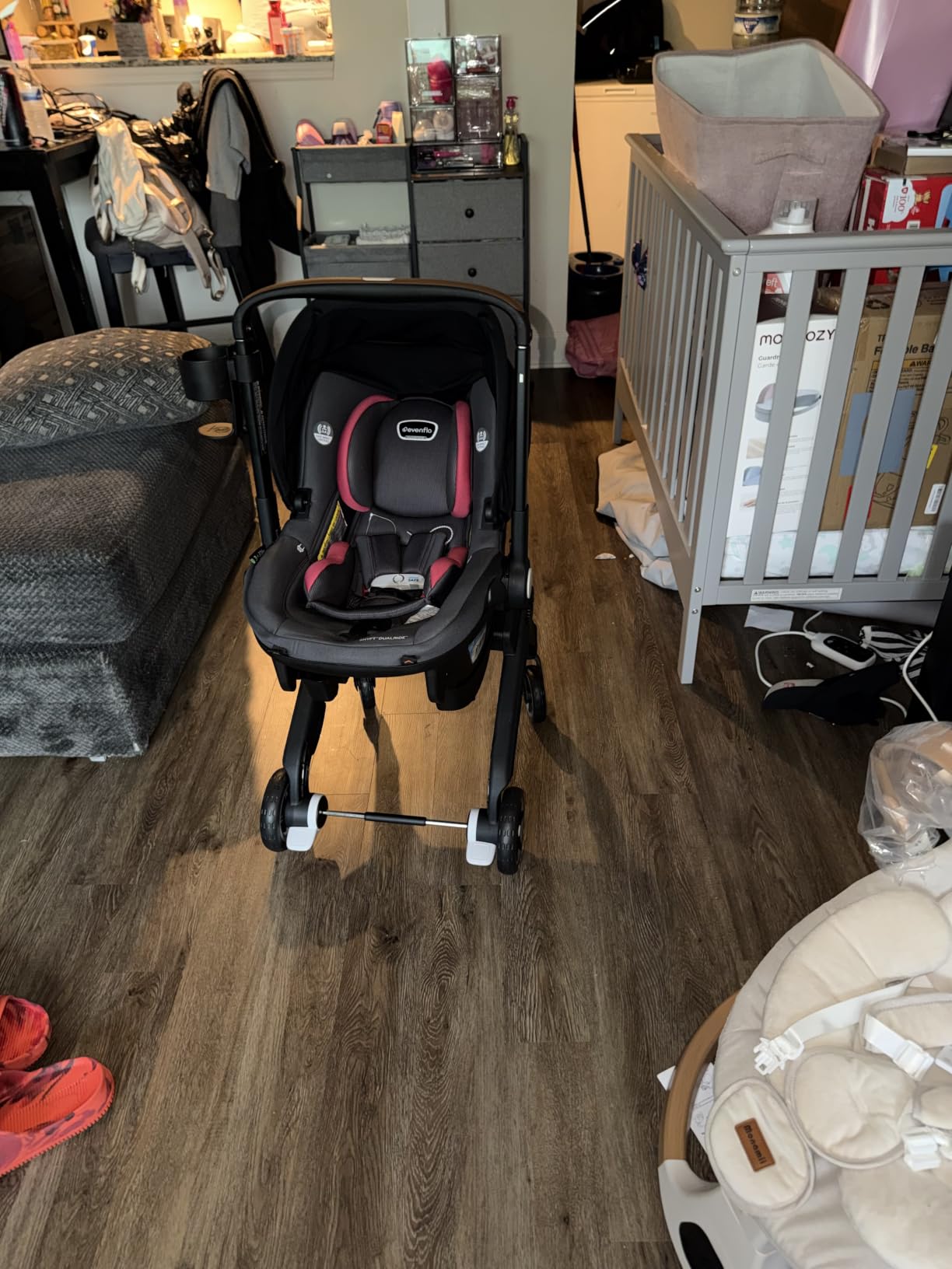 Evenflo Shyft DualRide Preemie and Infant Car Seat Stroller Combo customer photo 2