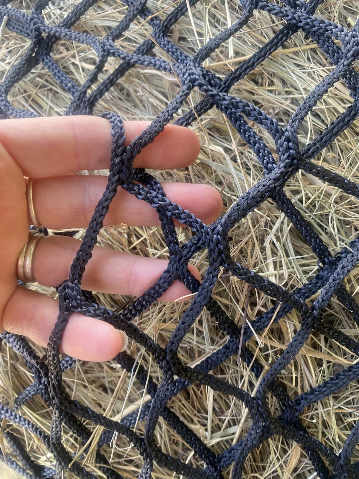 5x5 ft Round Bale Hay Net for Horses & Goats, 1.5
