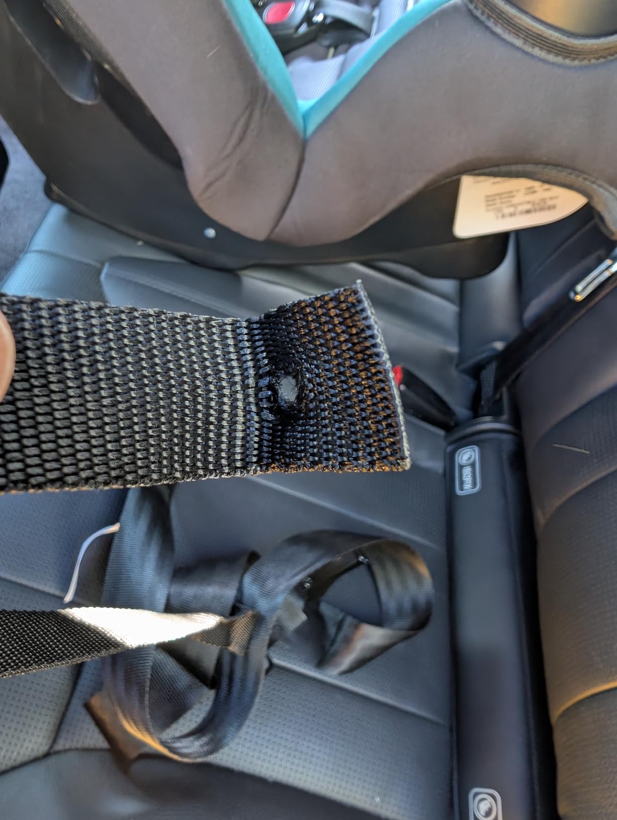 Safety 1st Ellaris 3-in-1 Convertible Car Seat, Slim Fit Design, Rear & Forward-Facing, 5-Position Headrest, Travel-Friendly with Machine-Washable Seat Pad, London Blue customer photo 2