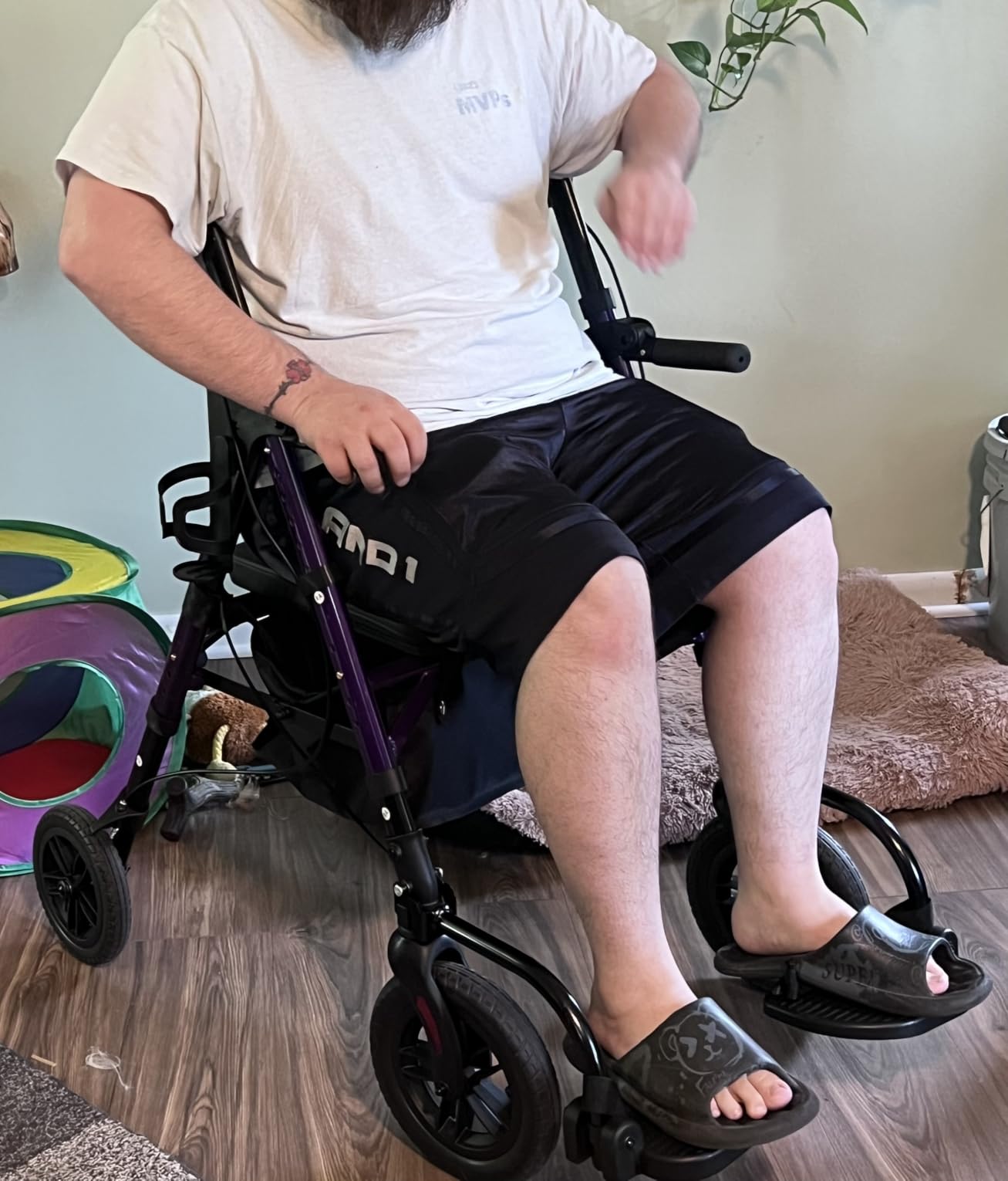 Akoasm Foldable Walkers for Seniors with Seat, Rollator Wheelchair Combo customer photo 2