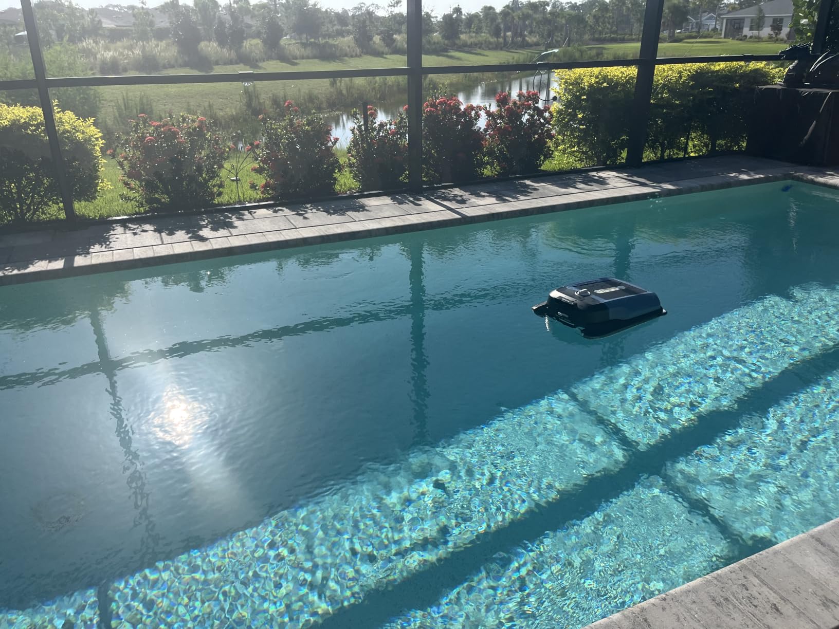 Betta Flex Solar-Powered Robotic Pool Skimmer – Cordless with Dual Cleaning Modes, Soft-Touch Pool Protection. Compatible with Infinity Edge, In-Ground & Above-Ground Pools (Grey) customer photo 1