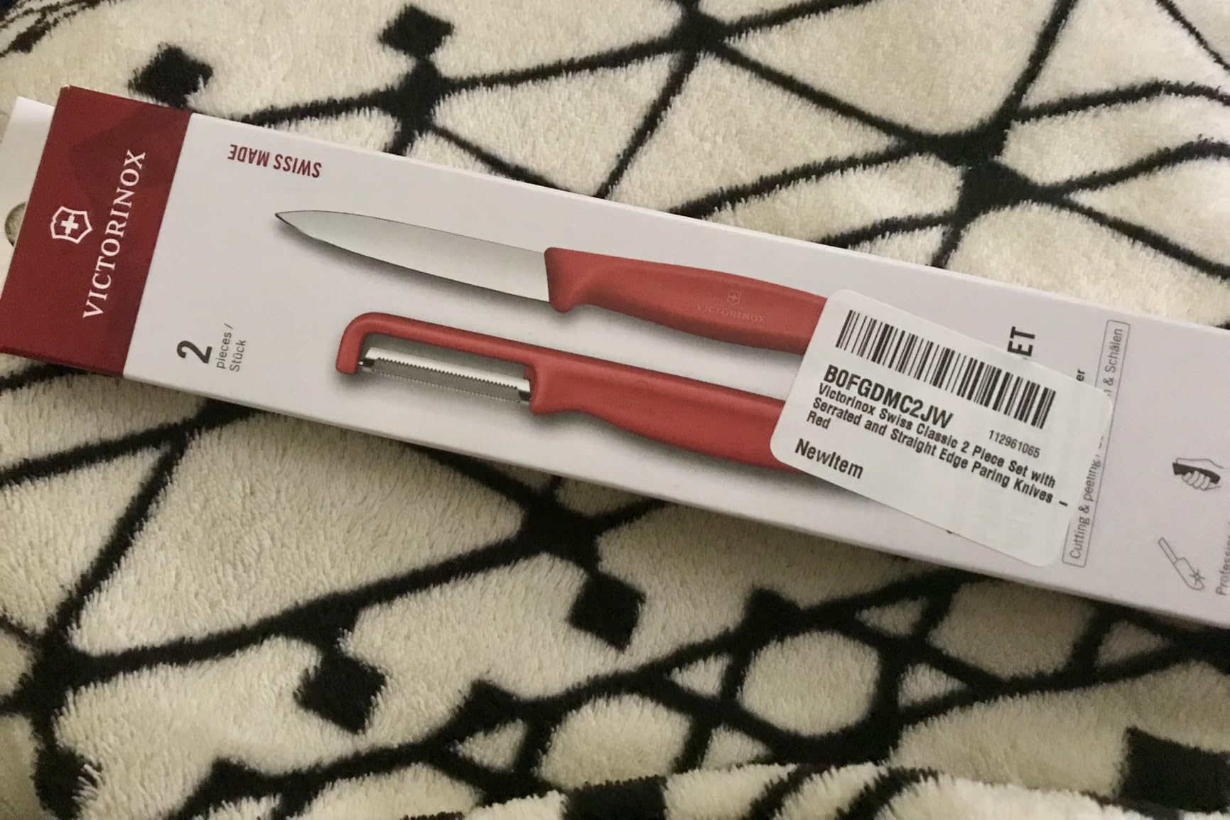 Victorinox Swiss Classic 2-Piece Paring Knife Set, Stainless Steel - Red customer photo 1