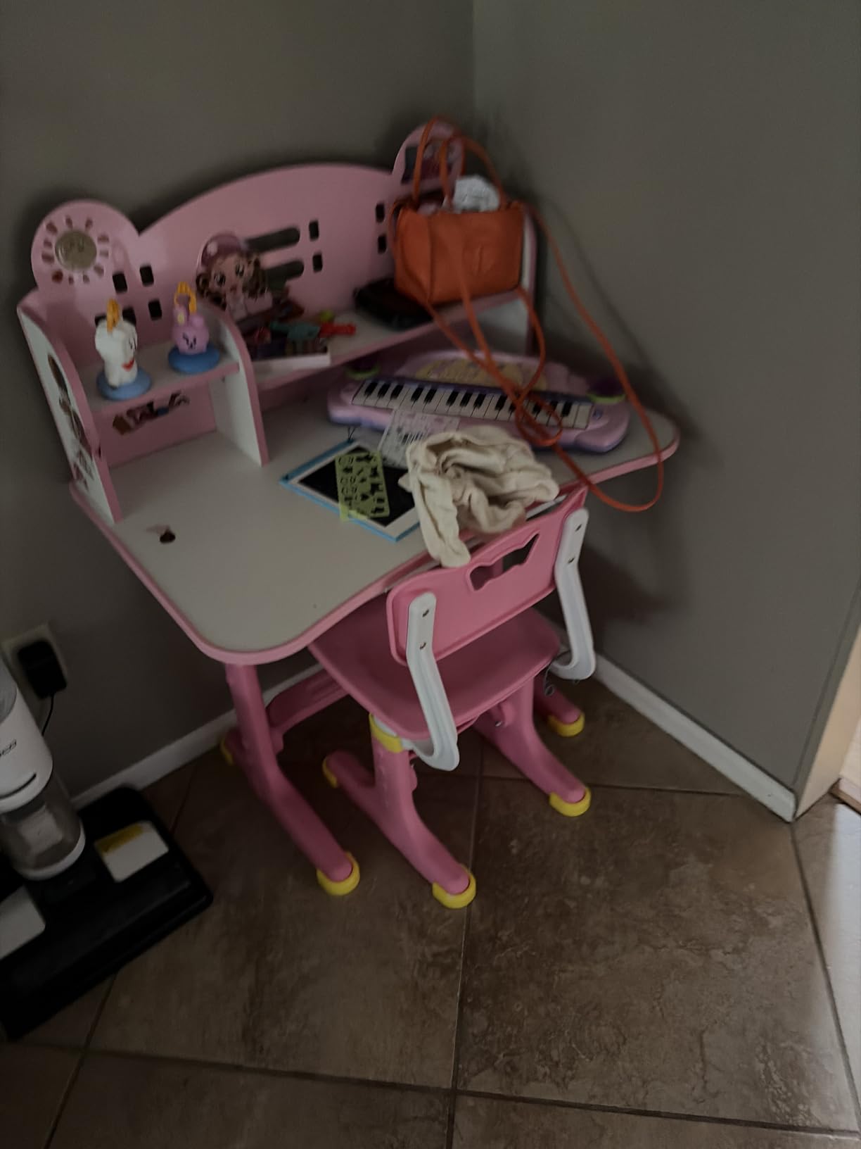 Kids Desk and Chair Set, Height Adjustable Kids Desk customer photo 2