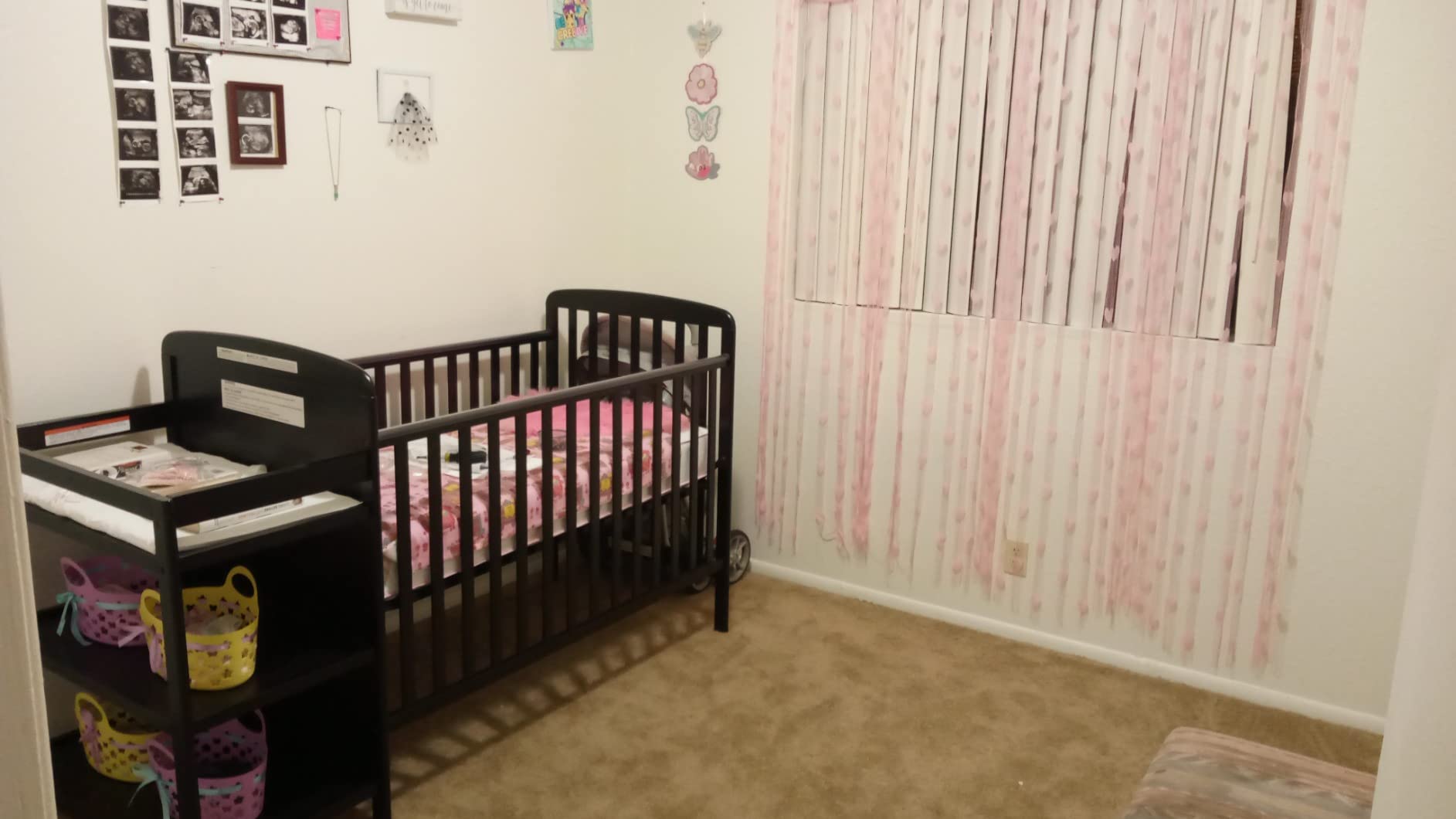 Dream On Me Anna 3-in-1 Convertible Crib and Changer, GREENGUARD Gold customer photo 1