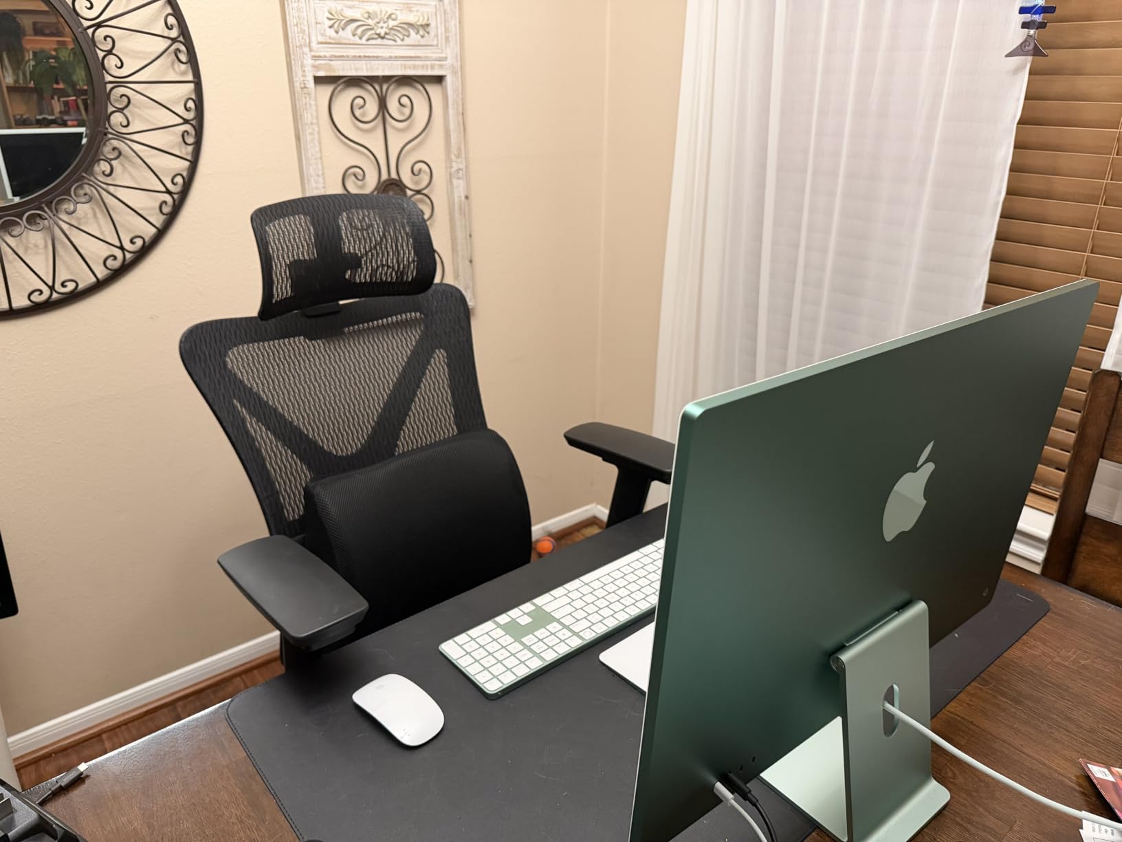 GABRYLLY Ergonomic Office Chair with Footrest, 135° Reclining Desk Chair with Adjustable Lumbar Support,3D Armrest,Headrest & Large Steel Base, 300LBS Heavy Duty Mesh Chair customer photo 1