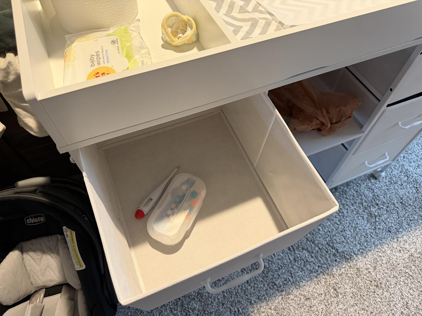 YeTom Changing Table, 6-Drawer Dresser, Adjustable Shelves, Mobile, White customer photo 2