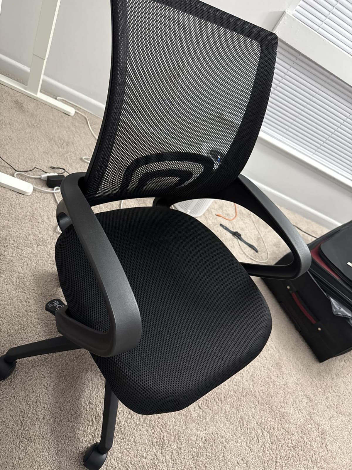 BestOffice Ergonomic Office Chair | Mid-Back Swivel Desk Chair | Dark Black customer photo 2