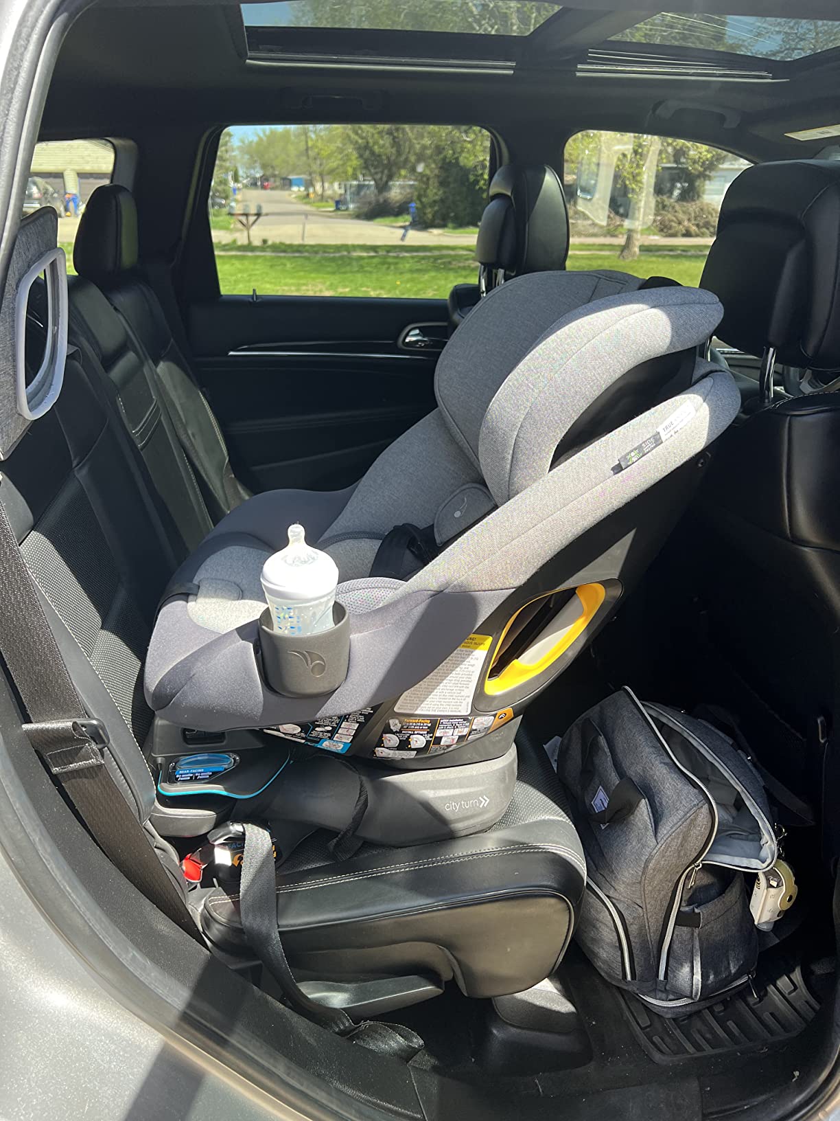 Baby Jogger City Turn Rotating Car Seat 180-Degree Turn, Lightweight Convertible Car Seat, Rear Facing to Forward Facing for Newborn to Toddlers, Coolmax Fabric, Onyx Black customer photo 1