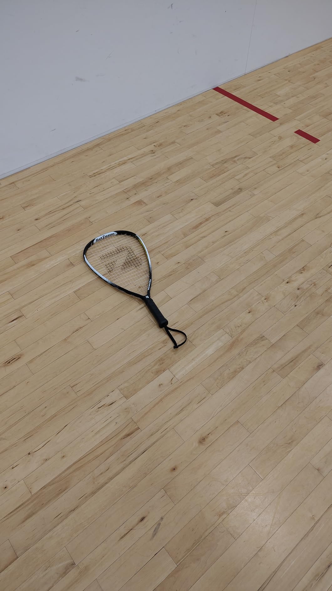 BatZoom Racquetball Racket with Cover, One-Piece Construction and Lightweight Design for Enhanced Control & Power - Perfect for Beginners and Intermediate Players customer photo 2