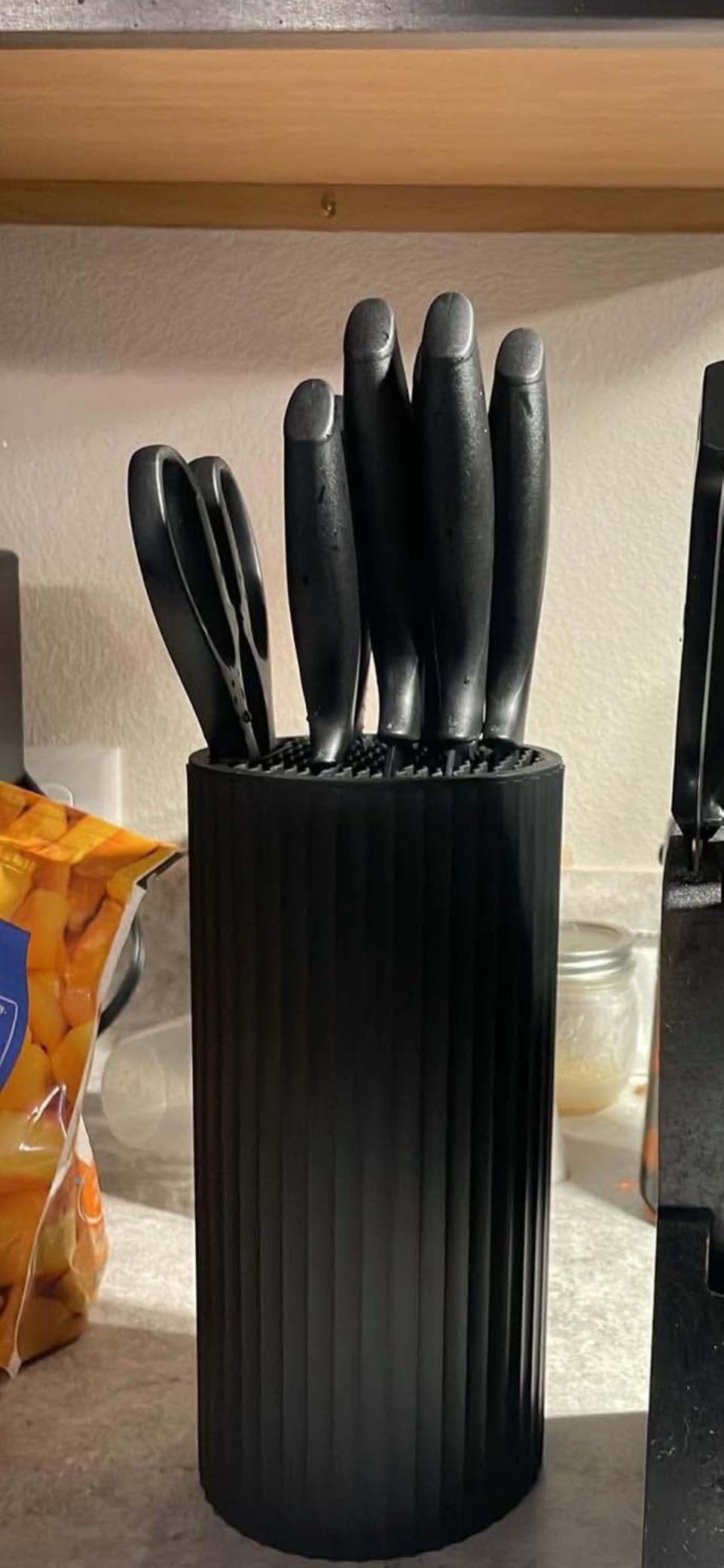 Knife Set, 8-Piece Kitchen Knife Set with Universal Block - Anti-Rust Chef Knives, Ergonomic Design, Dishwasher Safe (Black) customer photo 2