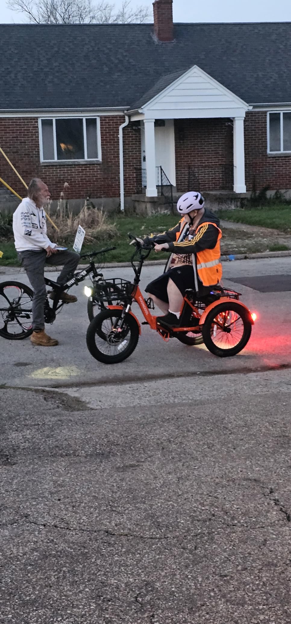 MOONCOOL Electric Tricycle for Adults, 4