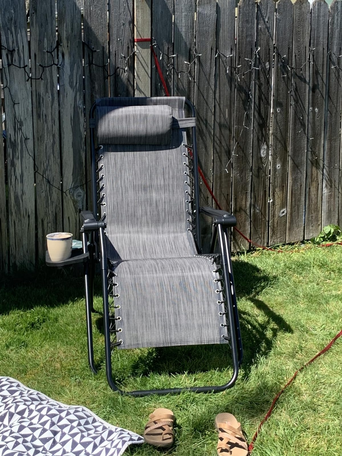 Sweetcrispy Zero Gravity Chairs, Set of 2 Portable Recliner Beach Camping Patio Outdoor Folding Lounge Chair with Cup Holder Trays and Adjustable Pillow for Poolside, Garden, Backyard, Lawn, Khaki customer photo 1