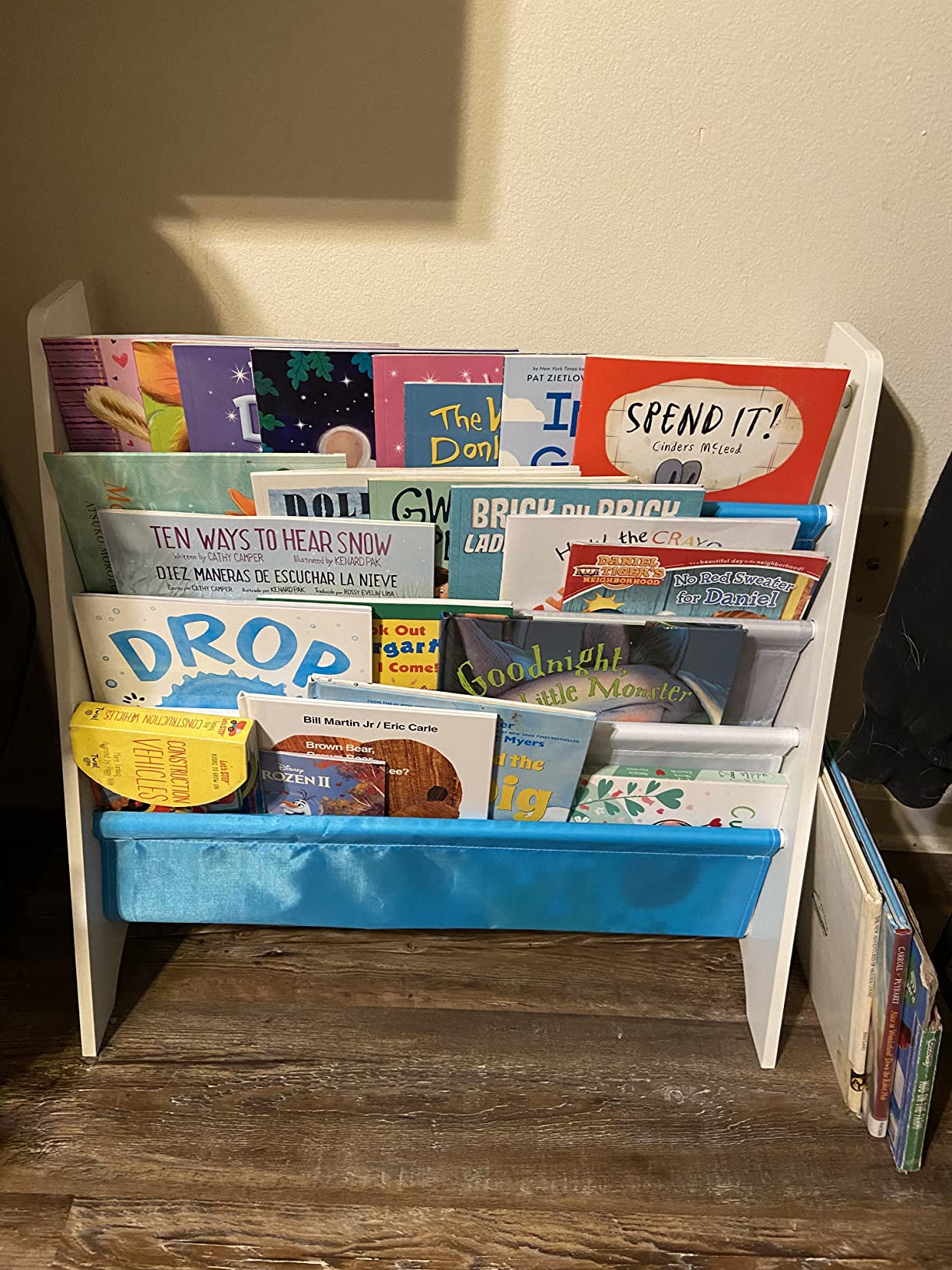 SONGMICS Kids Bookshelf, 4-Tier Toddler Bookcase, 24.6 x 9.8 x 23.6 Inch customer photo 1