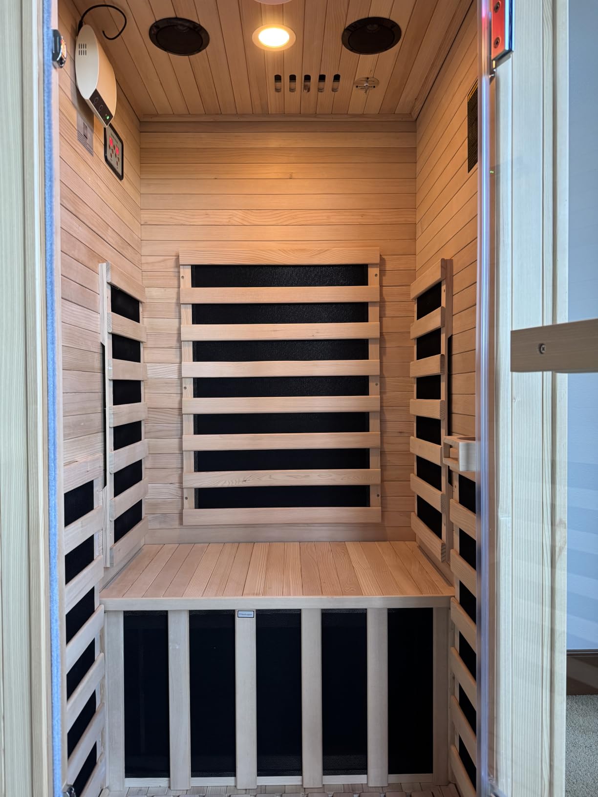 Aoxun Outdoor Barrel Sauna, 4-6 Person Traditional Solid Wood Sauna, Dry&Steam Sauna with Sauna Stove, 220V/6KW Electric Heater, Sauna Stone customer photo 1