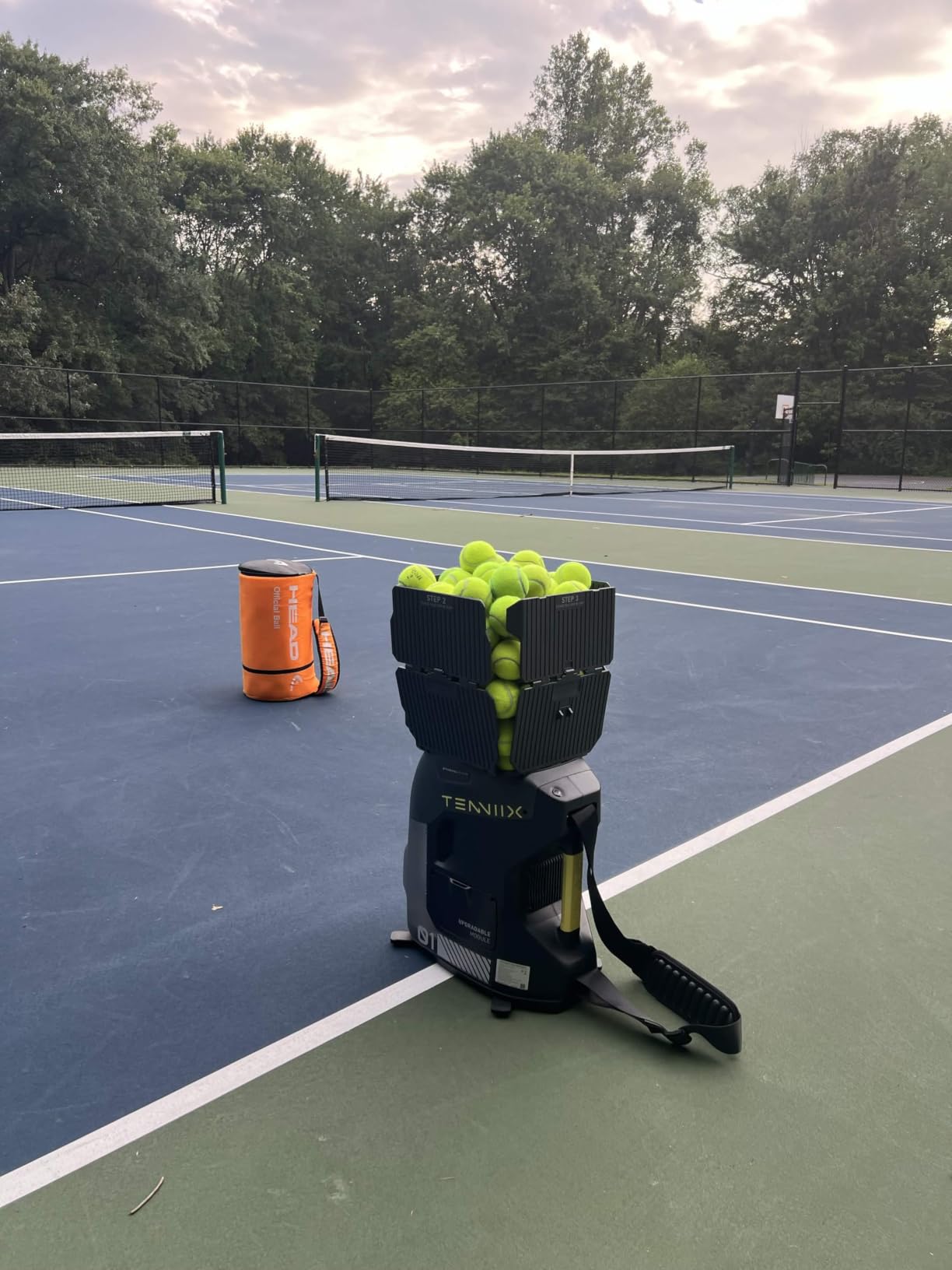 Basic Tennis Ball Machine, 18.7LB Portable Tennis Robot customer photo 2