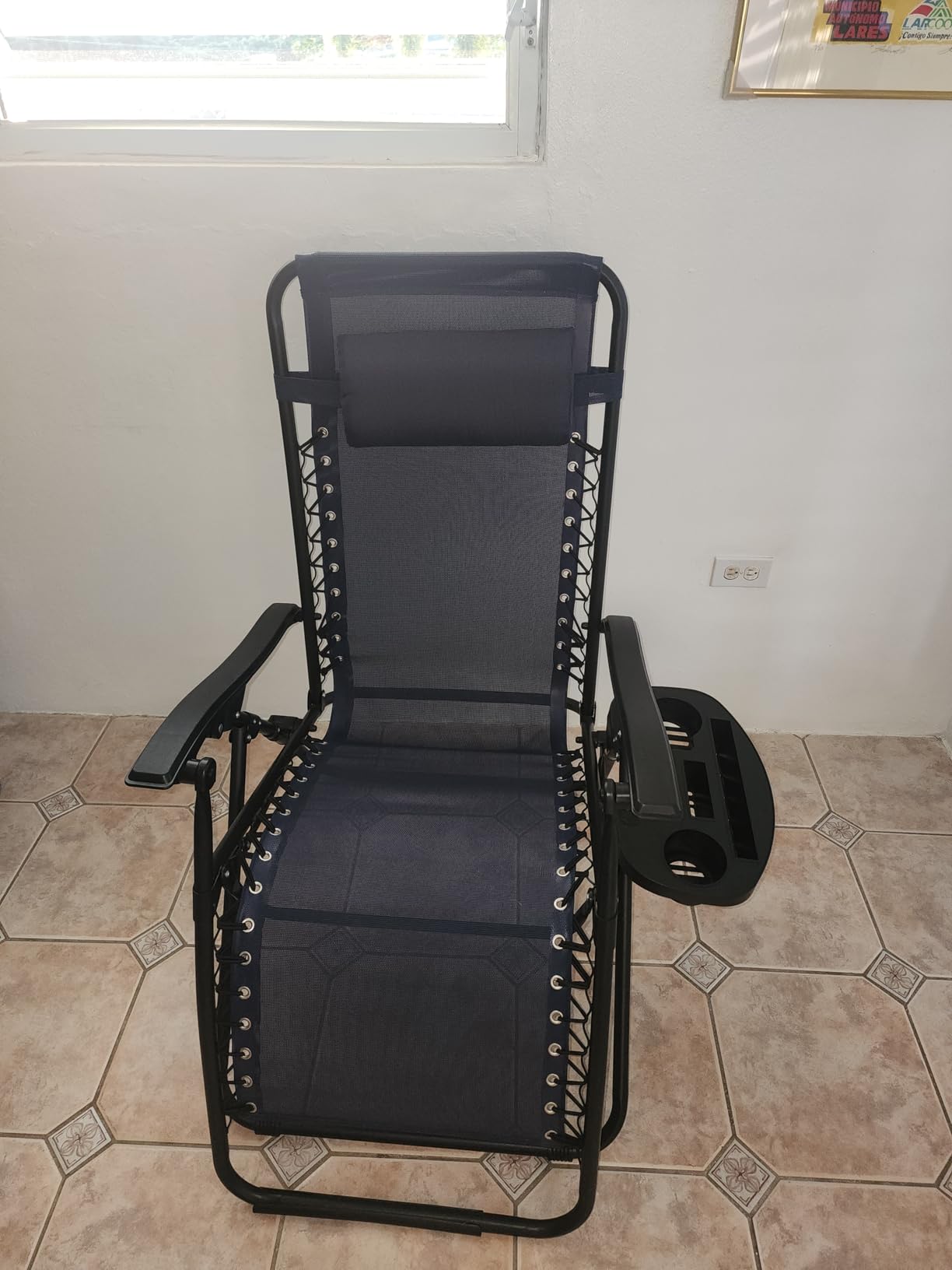 Sweetcrispy Zero Gravity Chairs Set of 2, Outdoor Folding Patio Lounge Chair with Cup Holder Tray, Portable Beach Camping Recliner for Poolside, Garden, Backyard, Lawn, Solid Black customer photo 1