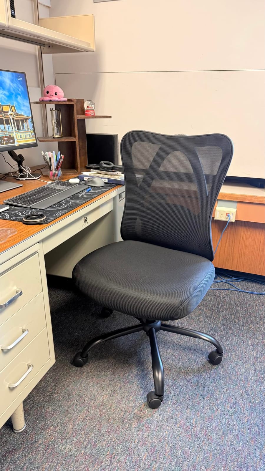 Mesh Office Chair with Headrest, Lumbar Support, 3D Arms, Wide Seat customer photo 1