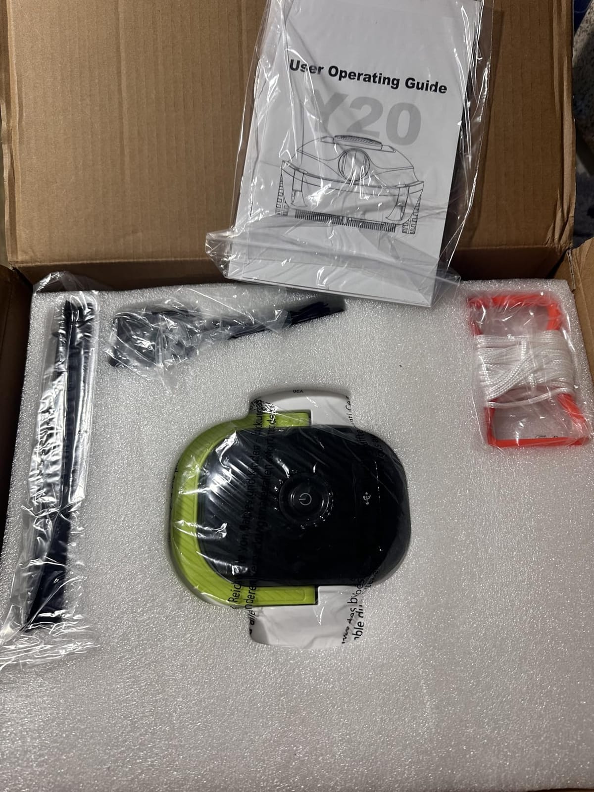 Y20 Robotic Pool Cleaner, Cordless Pool Vacuum for Above & Inground Pools customer photo 1