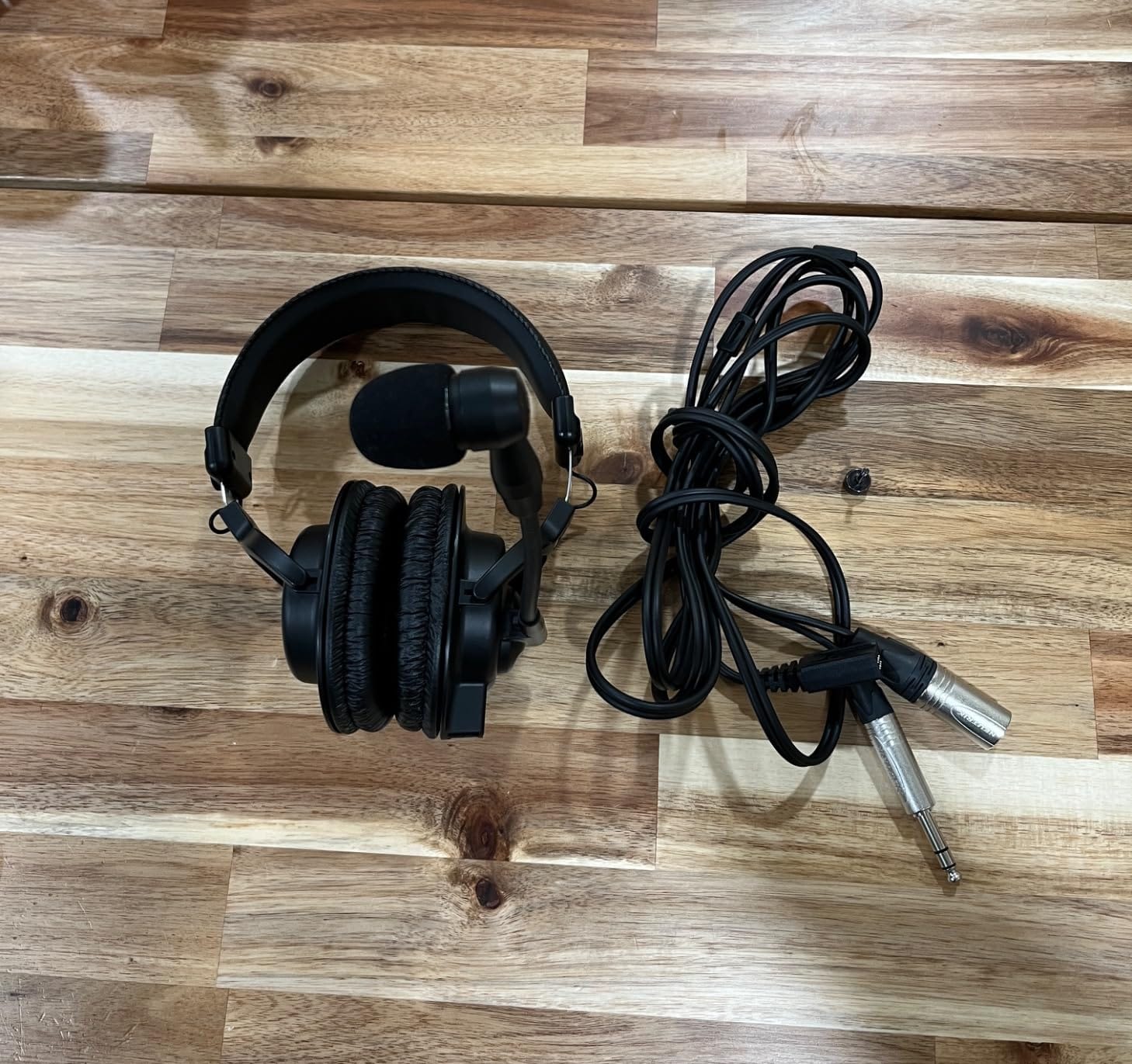 Audio-Technica BPHS1 Broadcast Stereo Headset with Dynamic Cardioid Boom Mic customer photo 1
