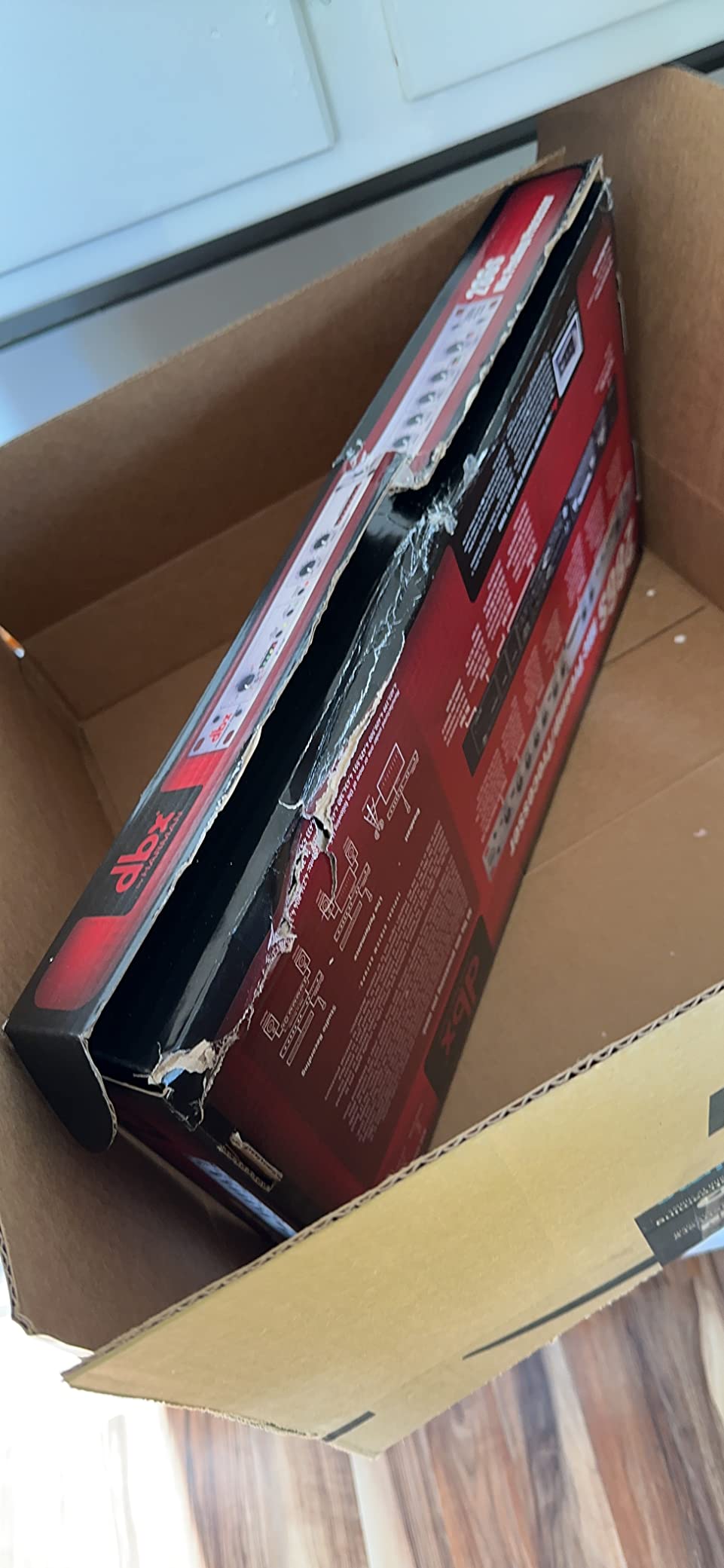 dbx DBX286SV Instrument, Microphone Preamp & Channel Strip Processor, with Compression, De-Esser, Enhancer, Expander/Gate, Loop-Out. Metering LEDs, XLR and ¼” inputs. Rack Mountable 1U. Silver customer photo 1