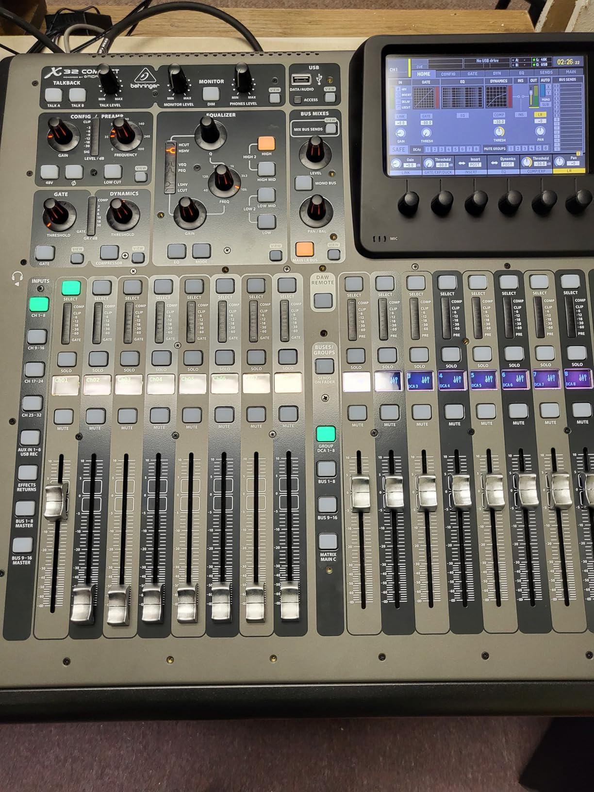 BEHRINGER X32 COMPACT customer photo 1