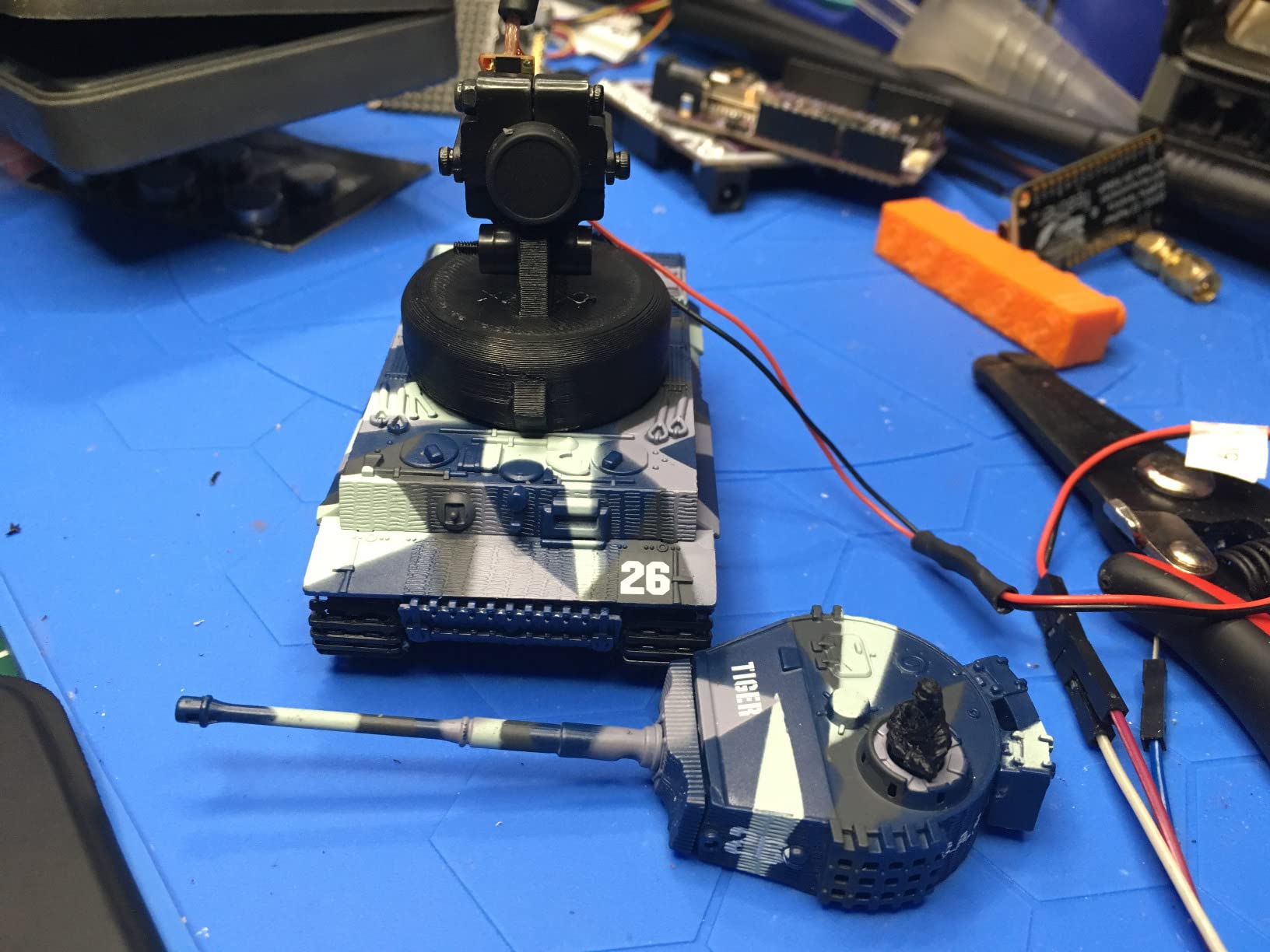 Cheerwing 1:72 German Tiger I Panzer Tank Remote Control Mini RC Tank customer photo 2